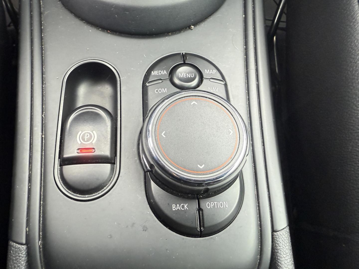 2018 White /Black Mini Countryman S ALL4 (WMZYT5C38J3) with an 2.0L I4 DOHC 16V TURBO engine, 6 Speed Manual transmission, located at 11115 Chardon Rd. , Chardon, OH, 44024, (440) 214-9705, 41.580246, -81.241943 - 2018 Mini Cooper S Countryman All4 – Turbocharged Thrills, Premium Features, and All-Weather Fun Experience driving excitement and standout style with this 2018 Mini Cooper S Countryman All4. Powered by a spirited 2.0L turbocharged I4 engine paired with an engaging 6-speed manual transmission, - Photo#39