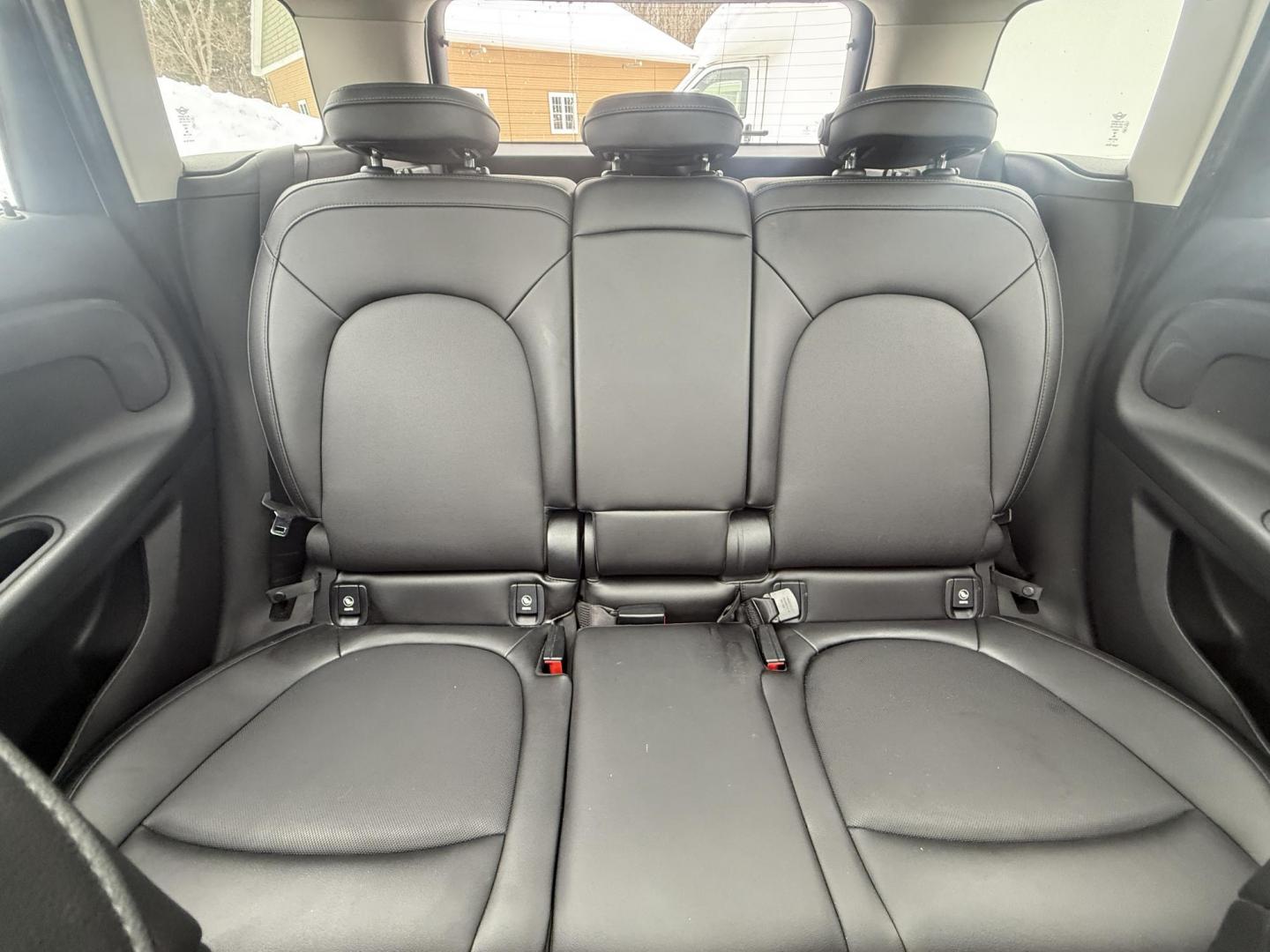 2018 White /Black Mini Countryman S ALL4 (WMZYT5C38J3) with an 2.0L I4 DOHC 16V TURBO engine, 6 Speed Manual transmission, located at 11115 Chardon Rd. , Chardon, OH, 44024, (440) 214-9705, 41.580246, -81.241943 - 2018 Mini Cooper S Countryman All4 – Turbocharged Thrills, Premium Features, and All-Weather Fun Experience driving excitement and standout style with this 2018 Mini Cooper S Countryman All4. Powered by a spirited 2.0L turbocharged I4 engine paired with an engaging 6-speed manual transmission, - Photo#19