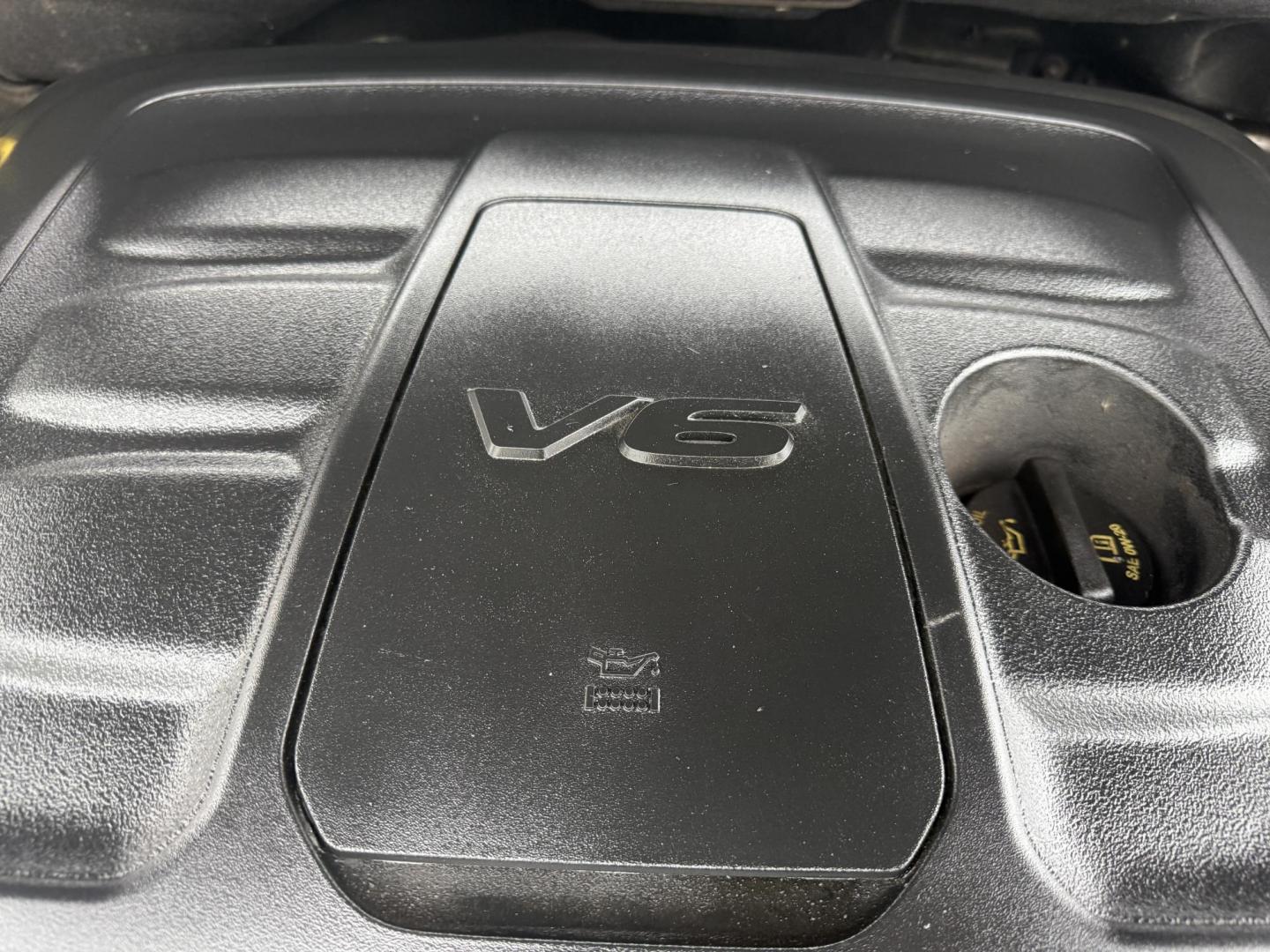 2020 Blue /Black Jeep Grand Cherokee Limited X 4WD (1C4RJFBGXLC) with an 3.6L V6 DOHC 24V engine, Automatic transmission, located at 547 E. Main St., Orwell, OH, 44076, (440) 437-5893, 41.535435, -80.847855 - 2020 Jeep Grand Cherokee Limited X – Premium Luxury, Advanced Safety, and All-Weather Capability Experience the perfect blend of power, comfort, and technology in this 2020 Jeep Grand Cherokee Limited X. Equipped with the legendary 3.6L Pentastar V6 engine and an efficient 8-speed automatic tra - Photo#5