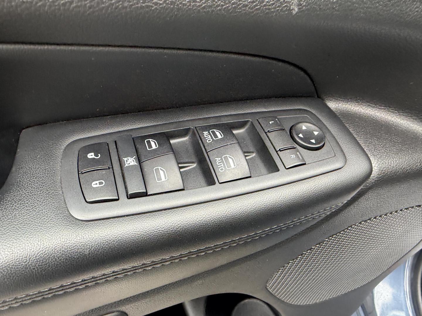 2020 Blue /Black Jeep Grand Cherokee Limited X 4WD (1C4RJFBGXLC) with an 3.6L V6 DOHC 24V engine, Automatic transmission, located at 547 E. Main St., Orwell, OH, 44076, (440) 437-5893, 41.535435, -80.847855 - 2020 Jeep Grand Cherokee Limited X – Premium Luxury, Advanced Safety, and All-Weather Capability Experience the perfect blend of power, comfort, and technology in this 2020 Jeep Grand Cherokee Limited X. Equipped with the legendary 3.6L Pentastar V6 engine and an efficient 8-speed automatic tra - Photo#22