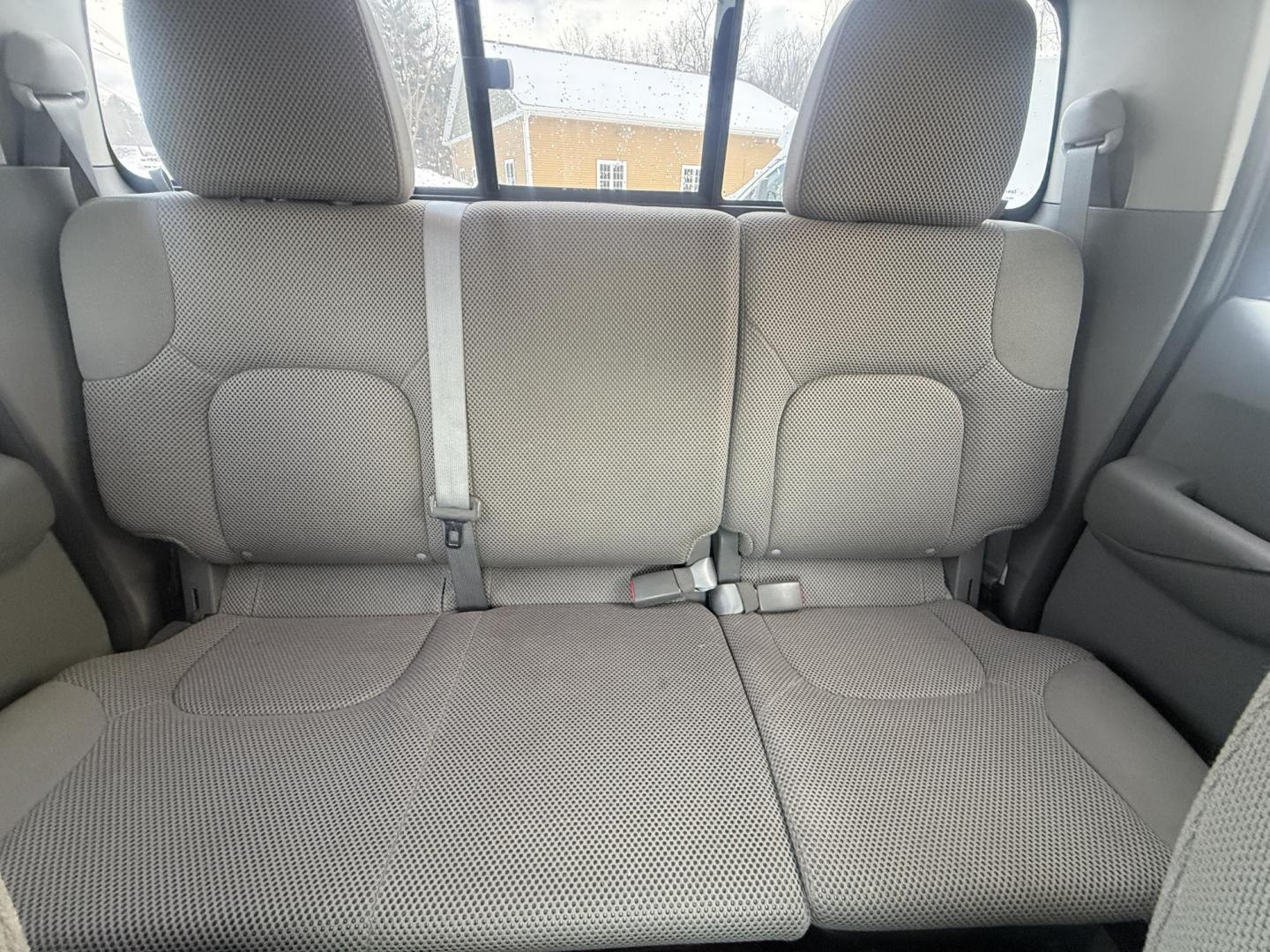 2015 Blue /Gray Nissan Frontier SV Crew Cab 5AT 4WD (1N6AD0EV1FN) with an 4.0L V6 DOHC 24V engine, Automatic transmission, located at 11115 Chardon Rd. , Chardon, OH, 44024, (440) 214-9705, 41.580246, -81.241943 - One Owner ---- 2015 Nissan Frontier SV Crew Cab 4WD – Rugged Durability, Smart Features, and Trusted Capability Tackle every job and adventure with confidence in this 2015 Nissan Frontier SV Crew Cab 4WD. Powered by a robust 4.0L V6 engine and a smooth 5-speed automatic transmission, this truck - Photo#14