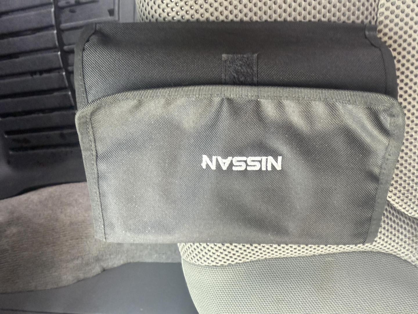 2015 Blue /Gray Nissan Frontier SV Crew Cab 5AT 4WD (1N6AD0EV1FN) with an 4.0L V6 DOHC 24V engine, Automatic transmission, located at 11115 Chardon Rd. , Chardon, OH, 44024, (440) 214-9705, 41.580246, -81.241943 - One Owner ---- 2015 Nissan Frontier SV Crew Cab 4WD – Rugged Durability, Smart Features, and Trusted Capability Tackle every job and adventure with confidence in this 2015 Nissan Frontier SV Crew Cab 4WD. Powered by a robust 4.0L V6 engine and a smooth 5-speed automatic transmission, this truck - Photo#39