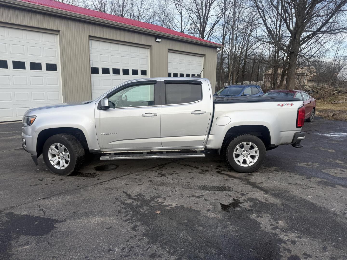 2015 Silver /Gray Chevrolet Colorado LT Crew Cab 4WD Short Box (1GCGTBE31F1) with an 3.6L V6 DOHC 24V GAS engine, Automatic transmission, located at 547 E. Main St., Orwell, OH, 44076, (440) 437-5893, 41.535435, -80.847855 - 2015 Chevrolet Colorado LT Crew Cab 4WD – Powerful Capability, Modern Comfort, and Impressive Efficiency Take on any challenge with confidence in this 2015 Chevrolet Colorado LT Crew Cab 4WD. Equipped with a robust 3.6L V6 engine and a smooth 6-speed automatic transmission, this Colorado delive - Photo#25