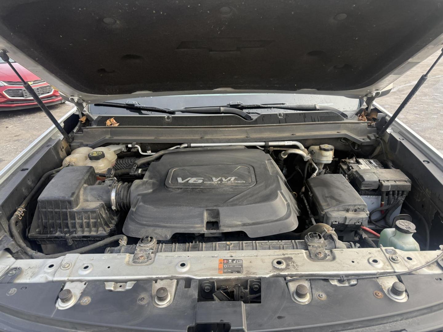 2015 Silver /Gray Chevrolet Colorado LT Crew Cab 4WD Short Box (1GCGTBE31F1) with an 3.6L V6 DOHC 24V GAS engine, Automatic transmission, located at 547 E. Main St., Orwell, OH, 44076, (440) 437-5893, 41.535435, -80.847855 - 2015 Chevrolet Colorado LT Crew Cab 4WD – Powerful Capability, Modern Comfort, and Impressive Efficiency Take on any challenge with confidence in this 2015 Chevrolet Colorado LT Crew Cab 4WD. Equipped with a robust 3.6L V6 engine and a smooth 6-speed automatic transmission, this Colorado delive - Photo#7