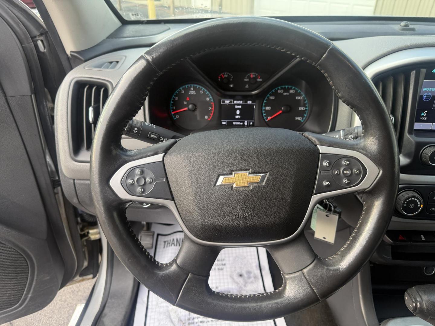 2015 Silver /Gray Chevrolet Colorado LT Crew Cab 4WD Short Box (1GCGTBE31F1) with an 3.6L V6 DOHC 24V GAS engine, Automatic transmission, located at 547 E. Main St., Orwell, OH, 44076, (440) 437-5893, 41.535435, -80.847855 - 2015 Chevrolet Colorado LT Crew Cab 4WD – Powerful Capability, Modern Comfort, and Impressive Efficiency Take on any challenge with confidence in this 2015 Chevrolet Colorado LT Crew Cab 4WD. Equipped with a robust 3.6L V6 engine and a smooth 6-speed automatic transmission, this Colorado delive - Photo#10