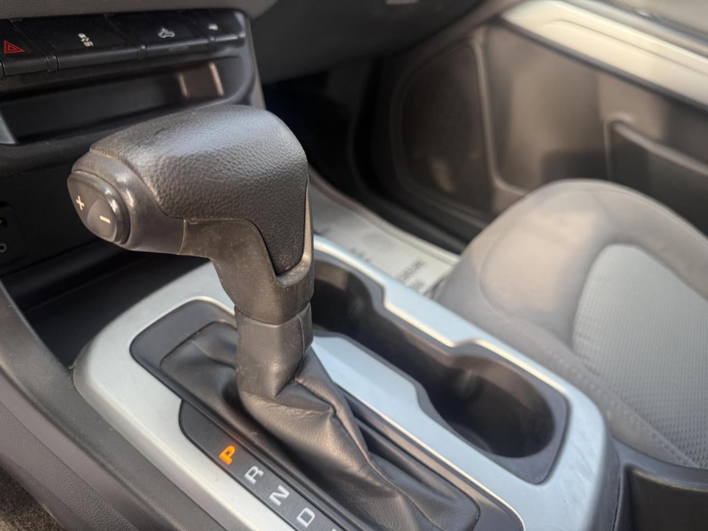 2015 Silver /Gray Chevrolet Colorado LT Crew Cab 4WD Short Box (1GCGTBE31F1) with an 3.6L V6 DOHC 24V GAS engine, Automatic transmission, located at 547 E. Main St., Orwell, OH, 44076, (440) 437-5893, 41.535435, -80.847855 - 2015 Chevrolet Colorado LT Crew Cab 4WD – Powerful Capability, Modern Comfort, and Impressive Efficiency Take on any challenge with confidence in this 2015 Chevrolet Colorado LT Crew Cab 4WD. Equipped with a robust 3.6L V6 engine and a smooth 6-speed automatic transmission, this Colorado delive - Photo#36