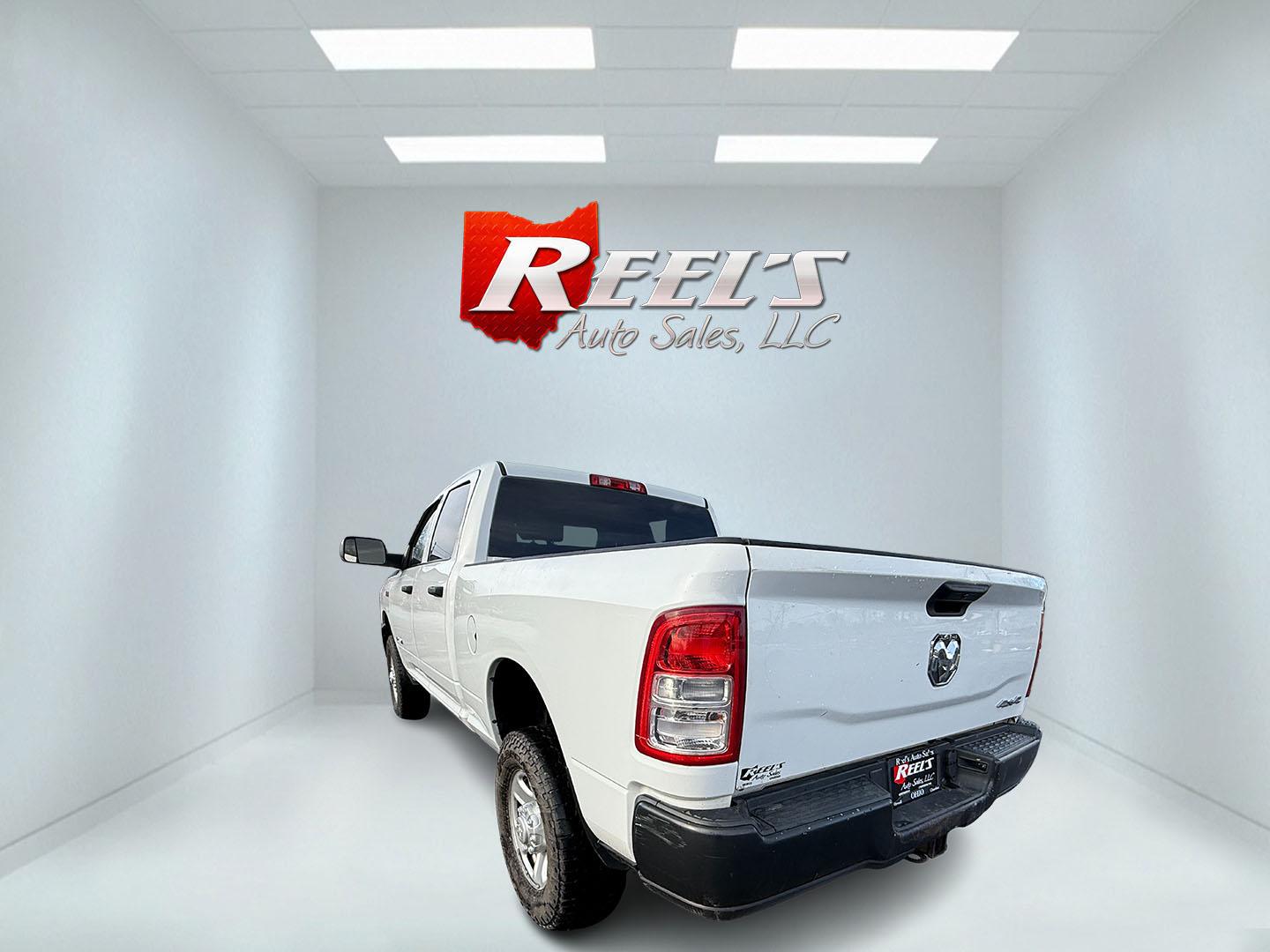2022 White /Black RAM 2500 Tradesman Crew Cab SWB 4WD (3C6UR5CJ5NG) with an 6.4L V8 engine, Automatic transmission, located at 547 E. Main St., Orwell, OH, 44076, (440) 437-5893, 41.535435, -80.847855 - Photo#19