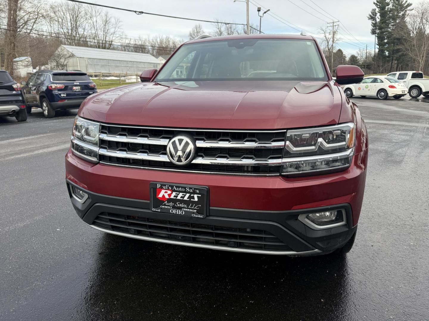 2018 Red /Black Volkswagen Atlas V6 SEL Premium AWD (1V2NR2CA7JC) with an 3.6L V6 DOHC 24V engine, Automatic transmission, located at 11115 Chardon Rd. , Chardon, OH, 44024, (440) 214-9705, 41.580246, -81.241943 - One Owner ---- 2018 Volkswagen Atlas SEL Premium AWD – Refined Luxury, Advanced Safety, and Family-Friendly Versatility Discover the perfect blend of comfort, capability, and technology with this 2018 Volkswagen Atlas SEL Premium AWD. Driven by a powerful 3.6L V6 engine and a smooth 8-speed aut - Photo#1