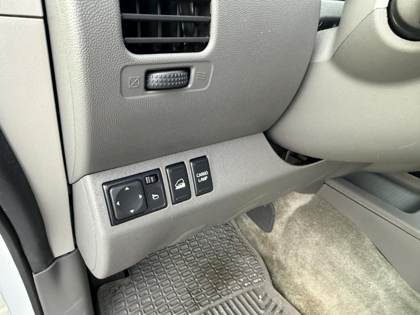 2017 White /Gray Nissan Frontier SV Crew Cab 5AT 4WD (1N6AD0EV5HN) with an 4.0L V6 DOHC 24V engine, Automatic transmission, located at 11115 Chardon Rd. , Chardon, OH, 44024, (440) 214-9705, 41.580246, -81.241943 - 2017 Nissan Frontier SV Crew Cab 4WD – Rugged Capability, Modern Convenience, and Proven Reliability Take on any road or job with confidence in this 2017 Nissan Frontier SV Crew Cab 4WD. Powered by a robust 4.0L V6 engine and a smooth 5-speed automatic transmission, this truck delivers the musc - Photo#22