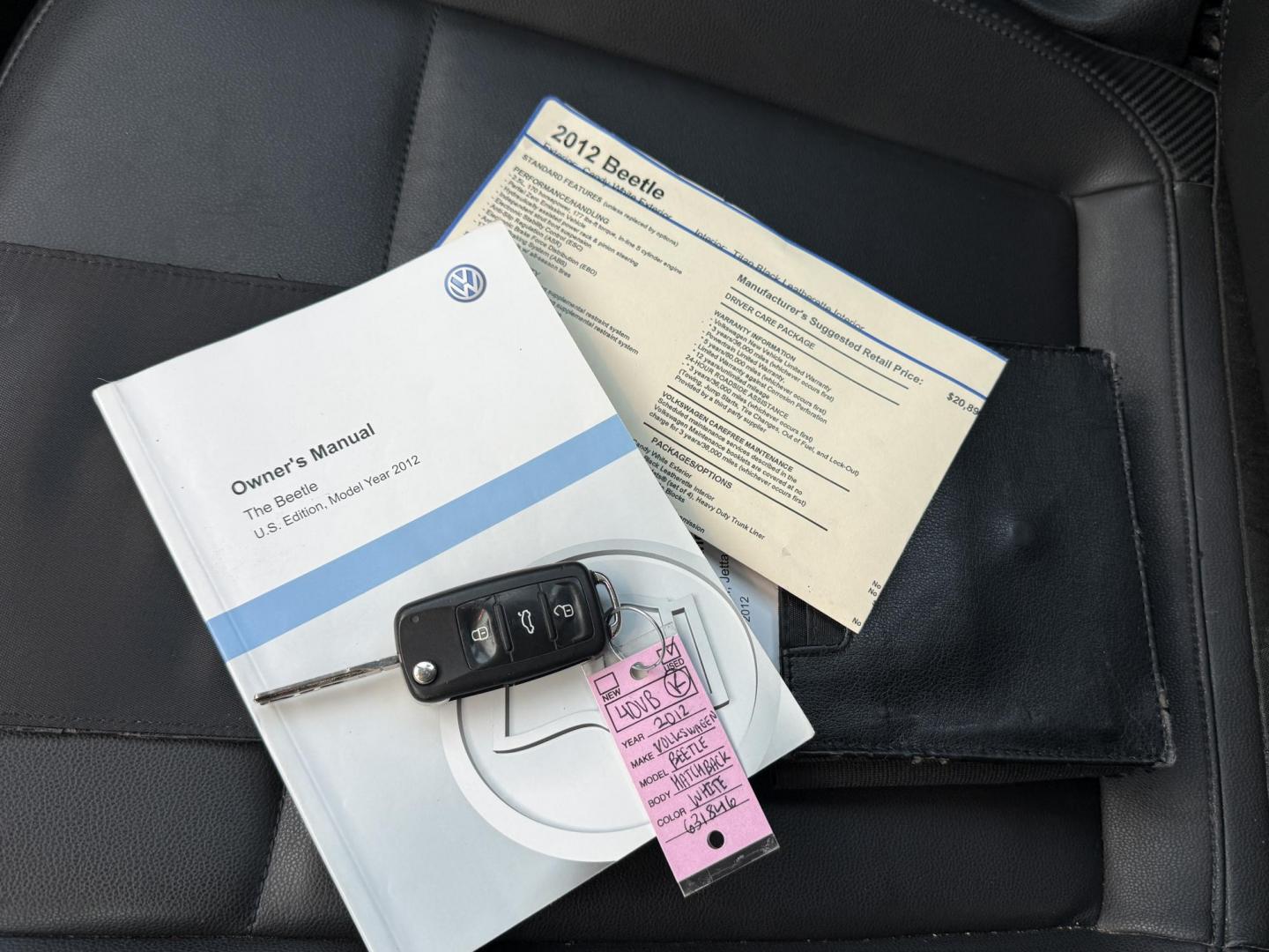 2012 White /Black Volkswagen New Beetle 2.5L (3VWJP7AT9CM) with an 2.5L I5 DOHC 20V engine, Automatic transmission, located at 11115 Chardon Rd. , Chardon, OH, 44024, (440) 214-9705, 41.580246, -81.241943 - 2012 Volkswagen Beetle – Iconic Style, Modern Comfort, and Standout Personality Drive home in classic style with this 2012 Volkswagen Beetle! Powered by a reliable 2.5L I5 engine and a smooth 6-speed automatic transmission, this Beetle blends timeless charm with everyday practicality. The eye-c - Photo#19