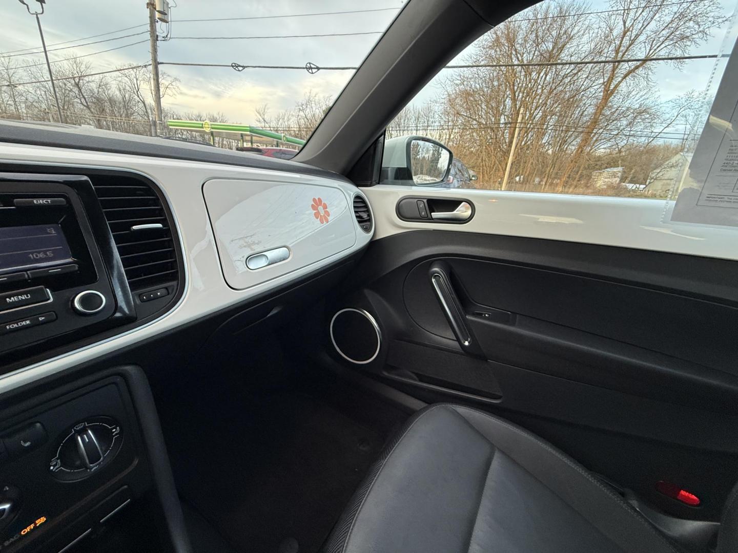 2012 White /Black Volkswagen New Beetle 2.5L (3VWJP7AT9CM) with an 2.5L I5 DOHC 20V engine, Automatic transmission, located at 11115 Chardon Rd. , Chardon, OH, 44024, (440) 214-9705, 41.580246, -81.241943 - 2012 Volkswagen Beetle – Iconic Style, Modern Comfort, and Standout Personality Drive home in classic style with this 2012 Volkswagen Beetle! Powered by a reliable 2.5L I5 engine and a smooth 6-speed automatic transmission, this Beetle blends timeless charm with everyday practicality. The eye-c - Photo#15
