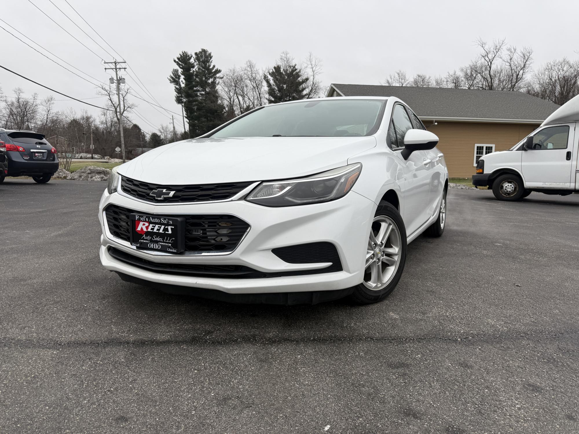 photo of 2017 Chevrolet Cruze LT Auto