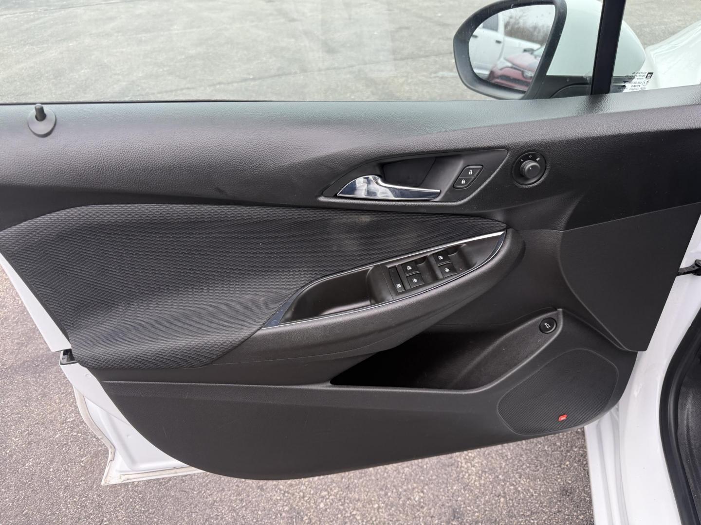 2017 White /Black Chevrolet Cruze LT Auto (1G1BE5SM7H7) with an 1.4L I4 DOHC 16V TURBO engine, Automatic transmission, located at 11115 Chardon Rd. , Chardon, OH, 44024, (440) 214-9705, 41.580246, -81.241943 - 2017 Chevrolet Cruze LT – Exceptional Fuel Economy, Modern Features, and Comfortable Driving Experience efficient and stylish driving with this 2017 Chevrolet Cruze LT. Powered by a spirited 1.4L turbocharged EcoTec engine paired with a smooth 6-speed automatic transmission, this sedan provides - Photo#26