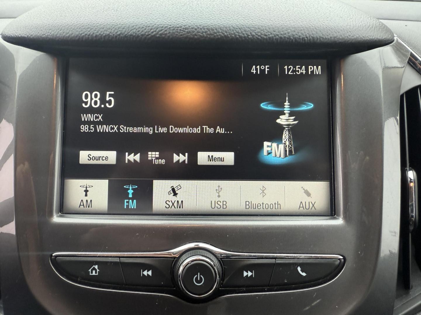 2017 White /Black Chevrolet Cruze LT Auto (1G1BE5SM7H7) with an 1.4L I4 DOHC 16V TURBO engine, Automatic transmission, located at 11115 Chardon Rd. , Chardon, OH, 44024, (440) 214-9705, 41.580246, -81.241943 - 2017 Chevrolet Cruze LT – Exceptional Fuel Economy, Modern Features, and Comfortable Driving Experience efficient and stylish driving with this 2017 Chevrolet Cruze LT. Powered by a spirited 1.4L turbocharged EcoTec engine paired with a smooth 6-speed automatic transmission, this sedan provides - Photo#11