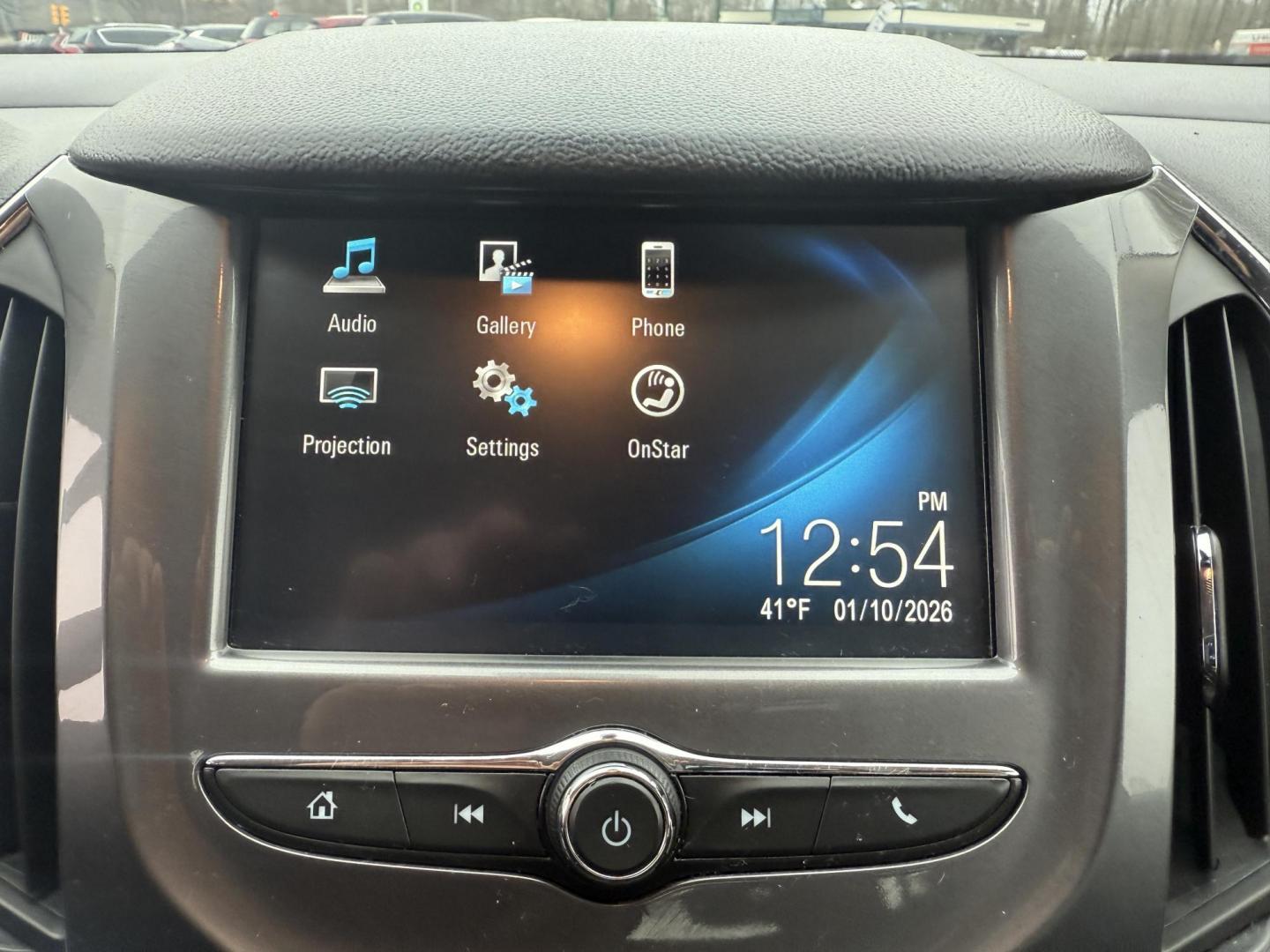 2017 White /Black Chevrolet Cruze LT Auto (1G1BE5SM7H7) with an 1.4L I4 DOHC 16V TURBO engine, Automatic transmission, located at 11115 Chardon Rd. , Chardon, OH, 44024, (440) 214-9705, 41.580246, -81.241943 - 2017 Chevrolet Cruze LT – Exceptional Fuel Economy, Modern Features, and Comfortable Driving Experience efficient and stylish driving with this 2017 Chevrolet Cruze LT. Powered by a spirited 1.4L turbocharged EcoTec engine paired with a smooth 6-speed automatic transmission, this sedan provides - Photo#12