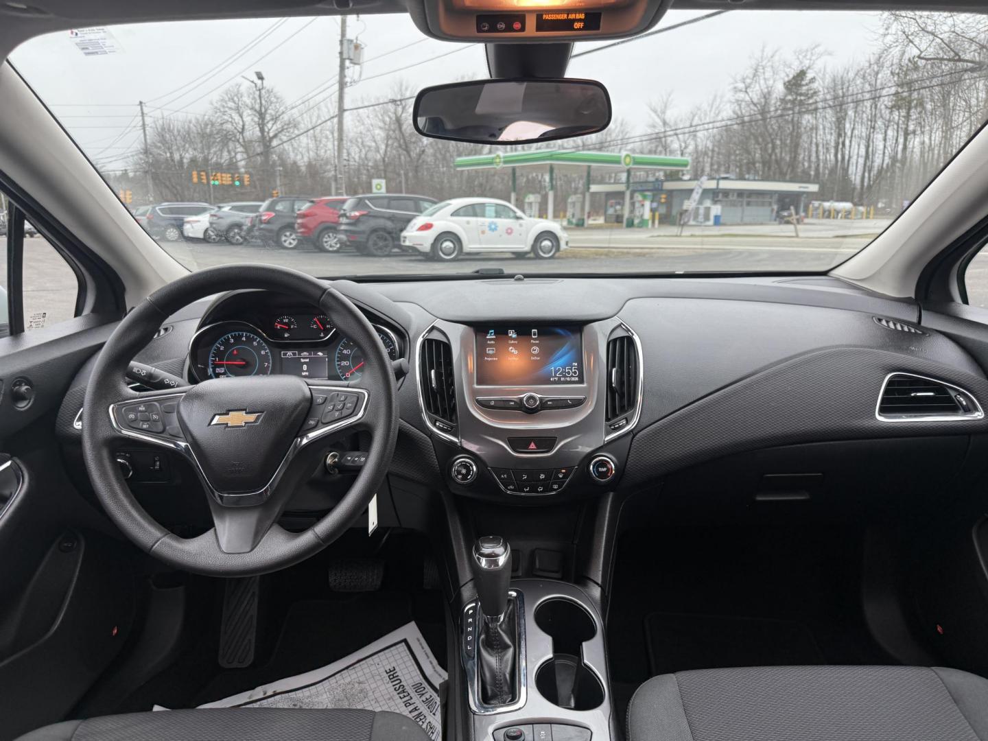 2017 White /Black Chevrolet Cruze LT Auto (1G1BE5SM7H7) with an 1.4L I4 DOHC 16V TURBO engine, Automatic transmission, located at 11115 Chardon Rd. , Chardon, OH, 44024, (440) 214-9705, 41.580246, -81.241943 - 2017 Chevrolet Cruze LT – Exceptional Fuel Economy, Modern Features, and Comfortable Driving Experience efficient and stylish driving with this 2017 Chevrolet Cruze LT. Powered by a spirited 1.4L turbocharged EcoTec engine paired with a smooth 6-speed automatic transmission, this sedan provides - Photo#16