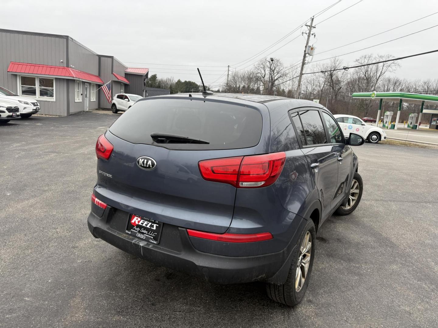 2015 Blue /Black Kia Sportage LX FWD (KNDPB3AC6F7) with an 2.4L I4 DOHC 16V engine, Automatic transmission, located at 11115 Chardon Rd. , Chardon, OH, 44024, (440) 214-9705, 41.580246, -81.241943 - 2015 Kia Sportage LX FWD – Efficient, Reliable, and Ready for Your Next Adventure Drive with confidence in this 2015 Kia Sportage LX FWD, featuring a fuel-efficient 2.4L I4 GDI engine paired with a smooth 6-speed automatic transmission. With up to 28 MPG highway, this SUV is perfect for daily c - Photo#17