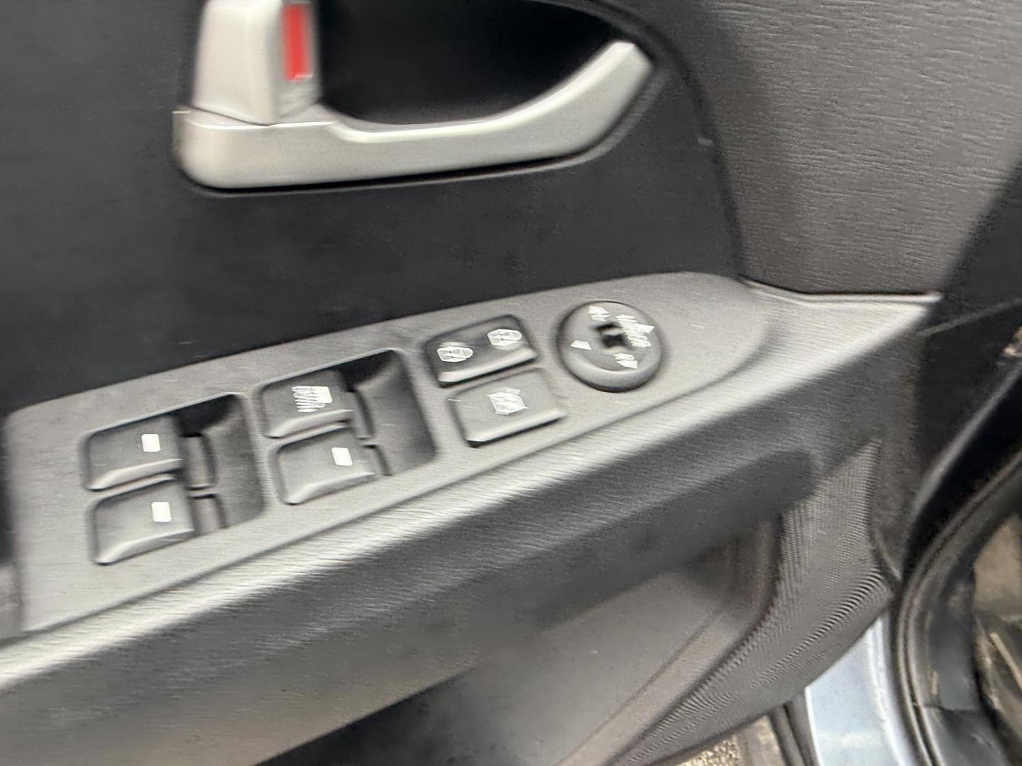 2015 Blue /Black Kia Sportage LX FWD (KNDPB3AC6F7) with an 2.4L I4 DOHC 16V engine, Automatic transmission, located at 11115 Chardon Rd. , Chardon, OH, 44024, (440) 214-9705, 41.580246, -81.241943 - 2015 Kia Sportage LX FWD – Efficient, Reliable, and Ready for Your Next Adventure Drive with confidence in this 2015 Kia Sportage LX FWD, featuring a fuel-efficient 2.4L I4 GDI engine paired with a smooth 6-speed automatic transmission. With up to 28 MPG highway, this SUV is perfect for daily c - Photo#26