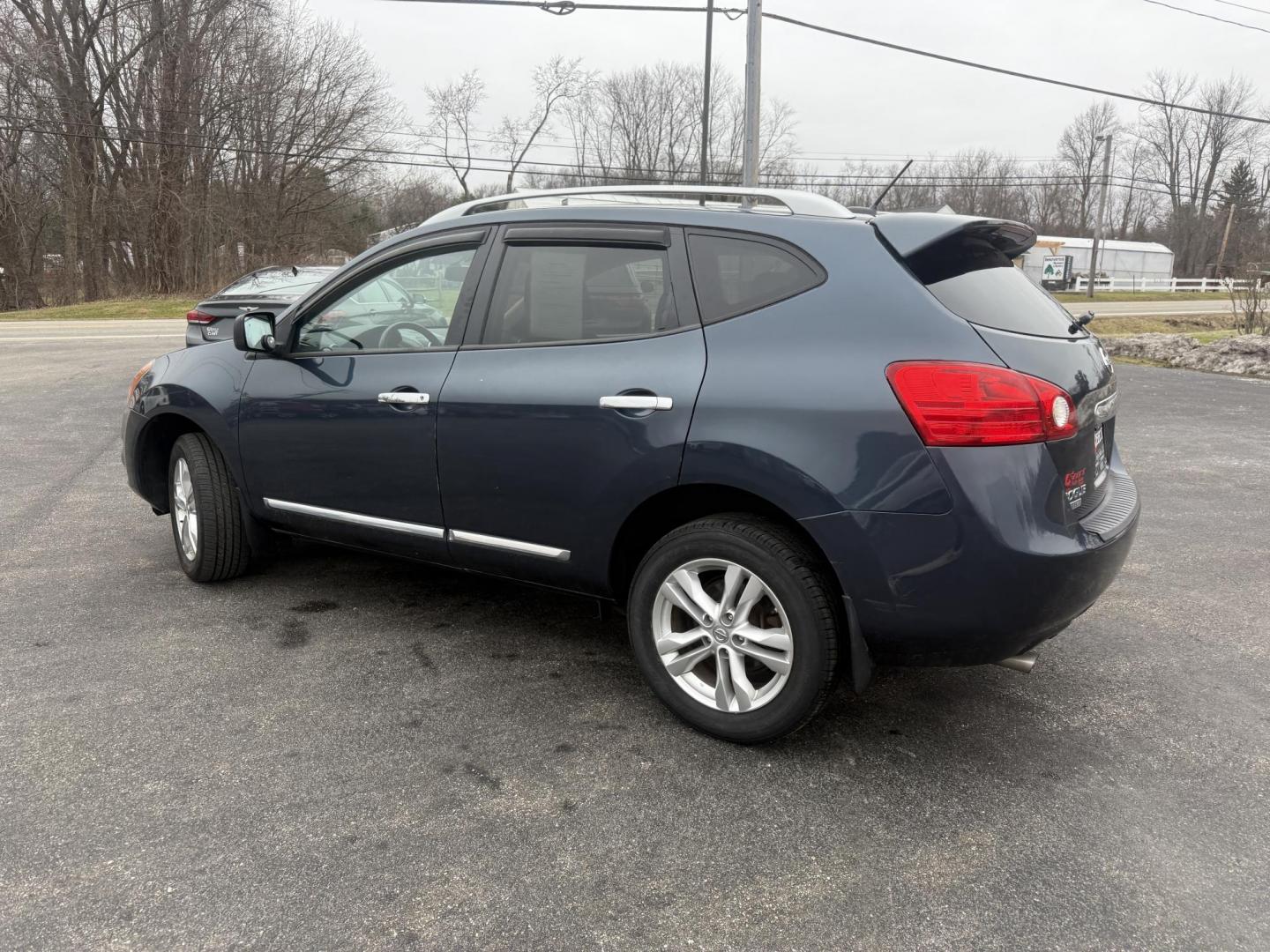 2015 Blue /Black Nissan Rogue Select S AWD (JN8AS5MV2FW) with an 2.5L I4 DOHC 16V engine, Automatic transmission, located at 11115 Chardon Rd. , Chardon, OH, 44024, (440) 214-9705, 41.580246, -81.241943 - 2015 Nissan Rogue Select S AWD – Reliable Performance, Versatile Capability, and Modern Convenience Take on any road with confidence in this 2015 Nissan Rogue Select S AWD. Powered by a dependable 2.5L I4 engine, this SUV delivers an impressive 26 MPG highway and offers versatile all-wheel driv - Photo#21