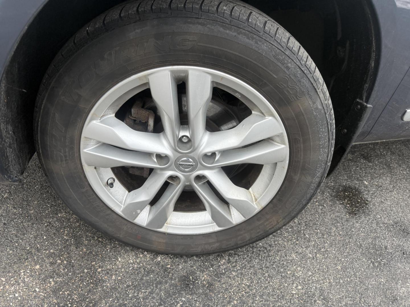 2015 Blue /Black Nissan Rogue Select S AWD (JN8AS5MV2FW) with an 2.5L I4 DOHC 16V engine, Automatic transmission, located at 11115 Chardon Rd. , Chardon, OH, 44024, (440) 214-9705, 41.580246, -81.241943 - 2015 Nissan Rogue Select S AWD – Reliable Performance, Versatile Capability, and Modern Convenience Take on any road with confidence in this 2015 Nissan Rogue Select S AWD. Powered by a dependable 2.5L I4 engine, this SUV delivers an impressive 26 MPG highway and offers versatile all-wheel driv - Photo#25