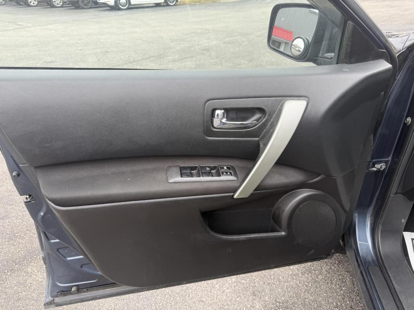 2015 Blue /Black Nissan Rogue Select S AWD (JN8AS5MV2FW) with an 2.5L I4 DOHC 16V engine, Automatic transmission, located at 11115 Chardon Rd. , Chardon, OH, 44024, (440) 214-9705, 41.580246, -81.241943 - 2015 Nissan Rogue Select S AWD – Reliable Performance, Versatile Capability, and Modern Convenience Take on any road with confidence in this 2015 Nissan Rogue Select S AWD. Powered by a dependable 2.5L I4 engine, this SUV delivers an impressive 26 MPG highway and offers versatile all-wheel driv - Photo#26