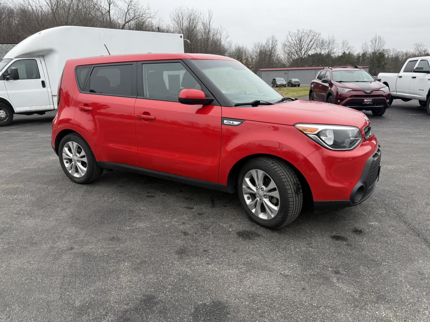 2015 Red /Black Kia Soul + (KNDJP3A54F7) with an 2.0L I4 DOHC 16V engine, Automatic transmission, located at 11115 Chardon Rd. , Chardon, OH, 44024, (440) 214-9705, 41.580246, -81.241943 - 2015 Kia Soul + – Stylish, Efficient, and Ready for Anything Drive in style and confidence with this 2015 Kia Soul +, a one-owner vehicle with just 51,736 miles. Powered by a reliable 2.0L I4 GDI engine paired with a smooth 6-speed automatic transmission, this Kia Soul delivers an impressive 30 - Photo#3