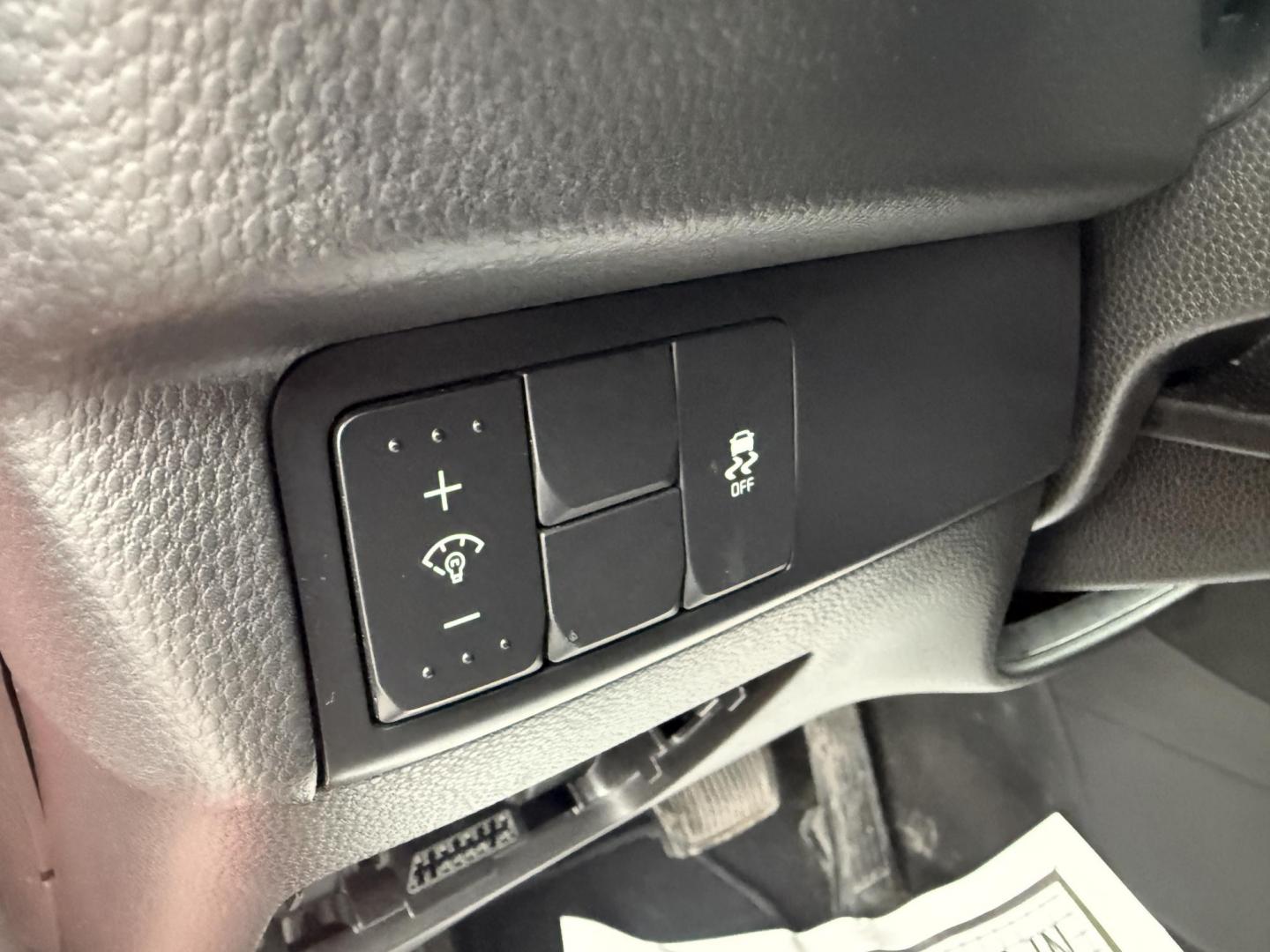 2015 Red /Black Kia Soul + (KNDJP3A54F7) with an 2.0L I4 DOHC 16V engine, Automatic transmission, located at 11115 Chardon Rd. , Chardon, OH, 44024, (440) 214-9705, 41.580246, -81.241943 - 2015 Kia Soul + – Stylish, Efficient, and Ready for Anything Drive in style and confidence with this 2015 Kia Soul +, a one-owner vehicle with just 51,736 miles. Powered by a reliable 2.0L I4 GDI engine paired with a smooth 6-speed automatic transmission, this Kia Soul delivers an impressive 30 - Photo#31