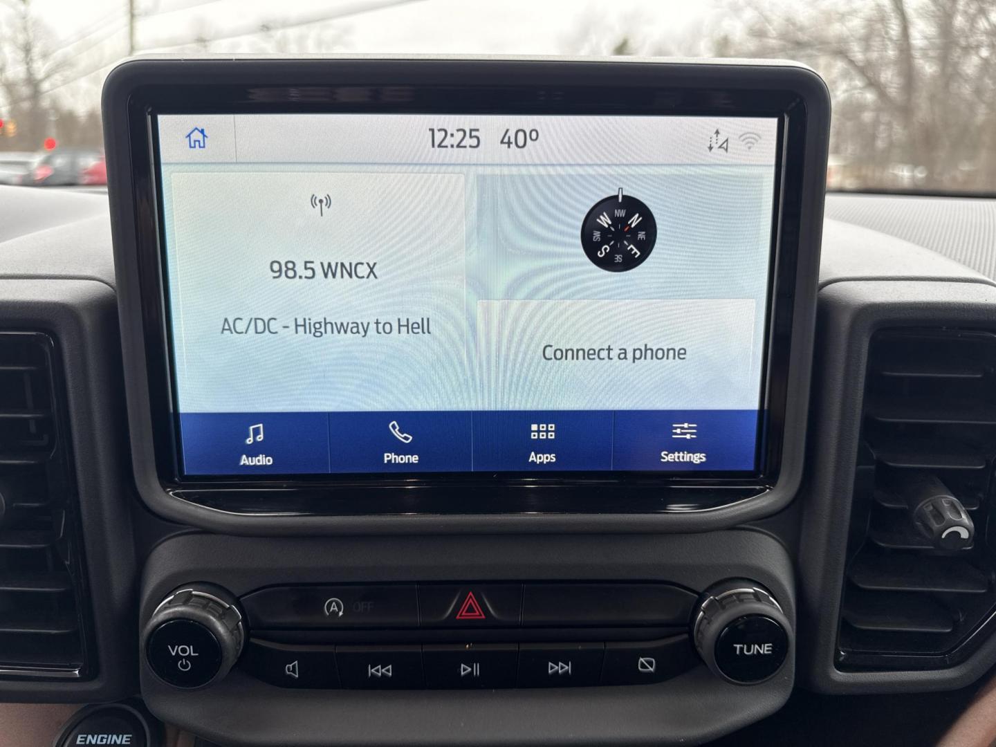 2021 Blue /Black Ford Bronco Sport Outer Banks (3FMCR9C69MR) with an 1.5L I3 DOHC 12V TURBO engine, Automatic transmission, located at 11115 Chardon Rd. , Chardon, OH, 44024, (440) 214-9705, 41.580246, -81.241943 - 2021 Ford Bronco Sport Badlands 4WD – Adventure-Ready Performance, Premium Comfort, and Cutting-Edge Safety Conquer any terrain with confidence in this 2021 Ford Bronco Sport Badlands 4WD. Powered by a lively 1.5L turbocharged I3 EcoBoost engine paired with an 8-speed automatic transmission, th - Photo#11