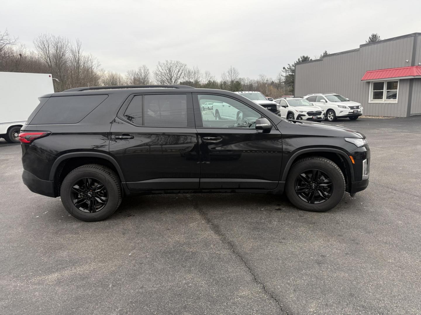 2022 Black /Black Chevrolet Traverse LT Leather AWD (1GNEVHKW6NJ) with an 3.6L V6 DOHC 24V engine, Automatic transmission, located at 11115 Chardon Rd. , Chardon, OH, 44024, (440) 214-9705, 41.580246, -81.241943 - 2022 Chevrolet Traverse LT Leather AWD – Bold Style, Premium Comfort, and Advanced Safety Make a statement with this stunning 2022 Chevrolet Traverse LT Leather AWD in Mosaic Black Metallic, featuring eye-catching 18" black wheels for a sporty, sophisticated look. Under the hood, a powerful 3.6 - Photo#21