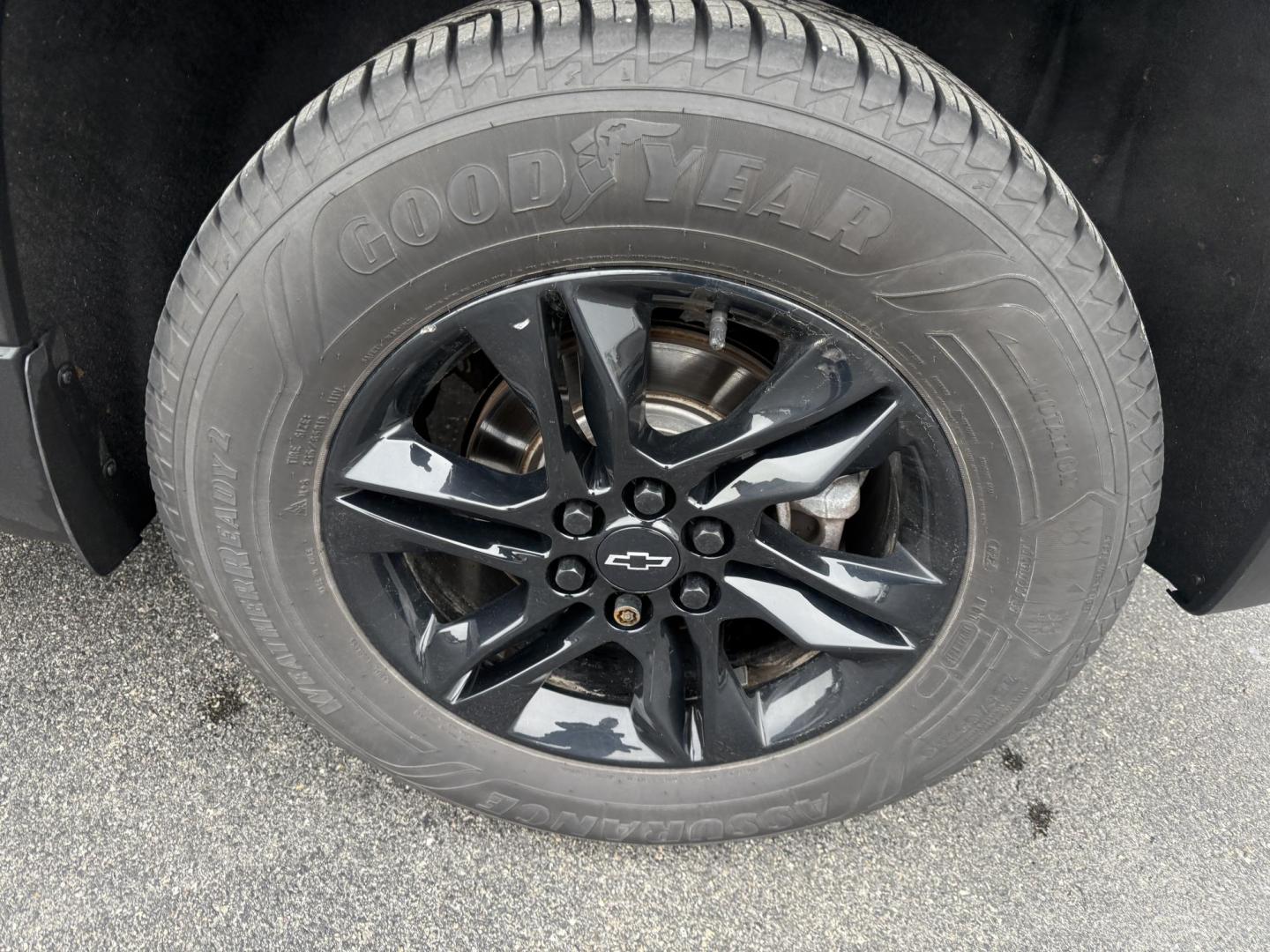 2022 Black /Black Chevrolet Traverse LT Leather AWD (1GNEVHKW6NJ) with an 3.6L V6 DOHC 24V engine, Automatic transmission, located at 11115 Chardon Rd. , Chardon, OH, 44024, (440) 214-9705, 41.580246, -81.241943 - 2022 Chevrolet Traverse LT Leather AWD – Bold Style, Premium Comfort, and Advanced Safety Make a statement with this stunning 2022 Chevrolet Traverse LT Leather AWD in Mosaic Black Metallic, featuring eye-catching 18" black wheels for a sporty, sophisticated look. Under the hood, a powerful 3.6 - Photo#27