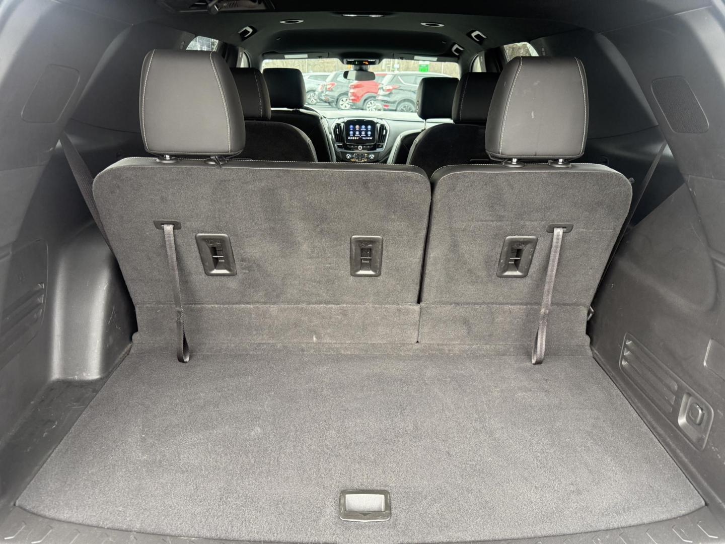 2022 Black /Black Chevrolet Traverse LT Leather AWD (1GNEVHKW6NJ) with an 3.6L V6 DOHC 24V engine, Automatic transmission, located at 11115 Chardon Rd. , Chardon, OH, 44024, (440) 214-9705, 41.580246, -81.241943 - 2022 Chevrolet Traverse LT Leather AWD – Bold Style, Premium Comfort, and Advanced Safety Make a statement with this stunning 2022 Chevrolet Traverse LT Leather AWD in Mosaic Black Metallic, featuring eye-catching 18" black wheels for a sporty, sophisticated look. Under the hood, a powerful 3.6 - Photo#46