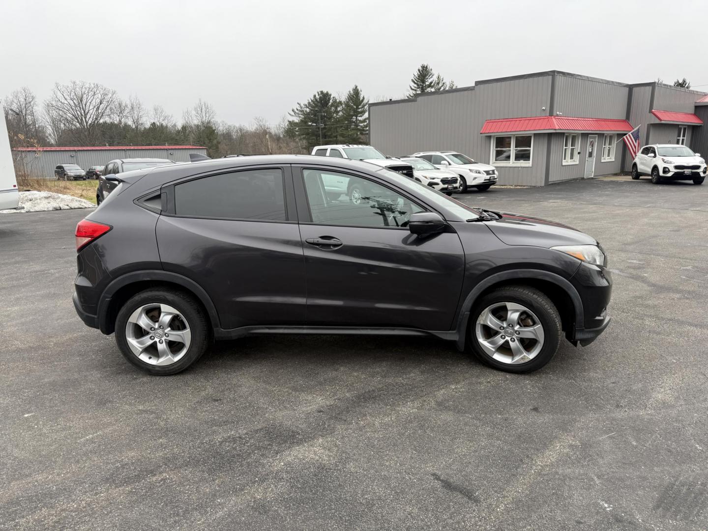 2016 Gray /Black Honda HR-V EX 4WD CVT (3CZRU6H50GM) with an 1.8L I4 DOHC 16V engine, Automatic transmission, located at 11115 Chardon Rd. , Chardon, OH, 44024, (440) 214-9705, 41.580246, -81.241943 - 2016 Honda HR-V EX AWD – Efficient, Versatile, and Loaded with Modern Comforts Experience practical versatility with this 2016 Honda HR-V EX AWD. Powered by a reliable 1.8L I4 engine and equipped with Eco Mode and Sport Mode, this SUV delivers an impressive 32 MPG highway, making it perfect for - Photo#6