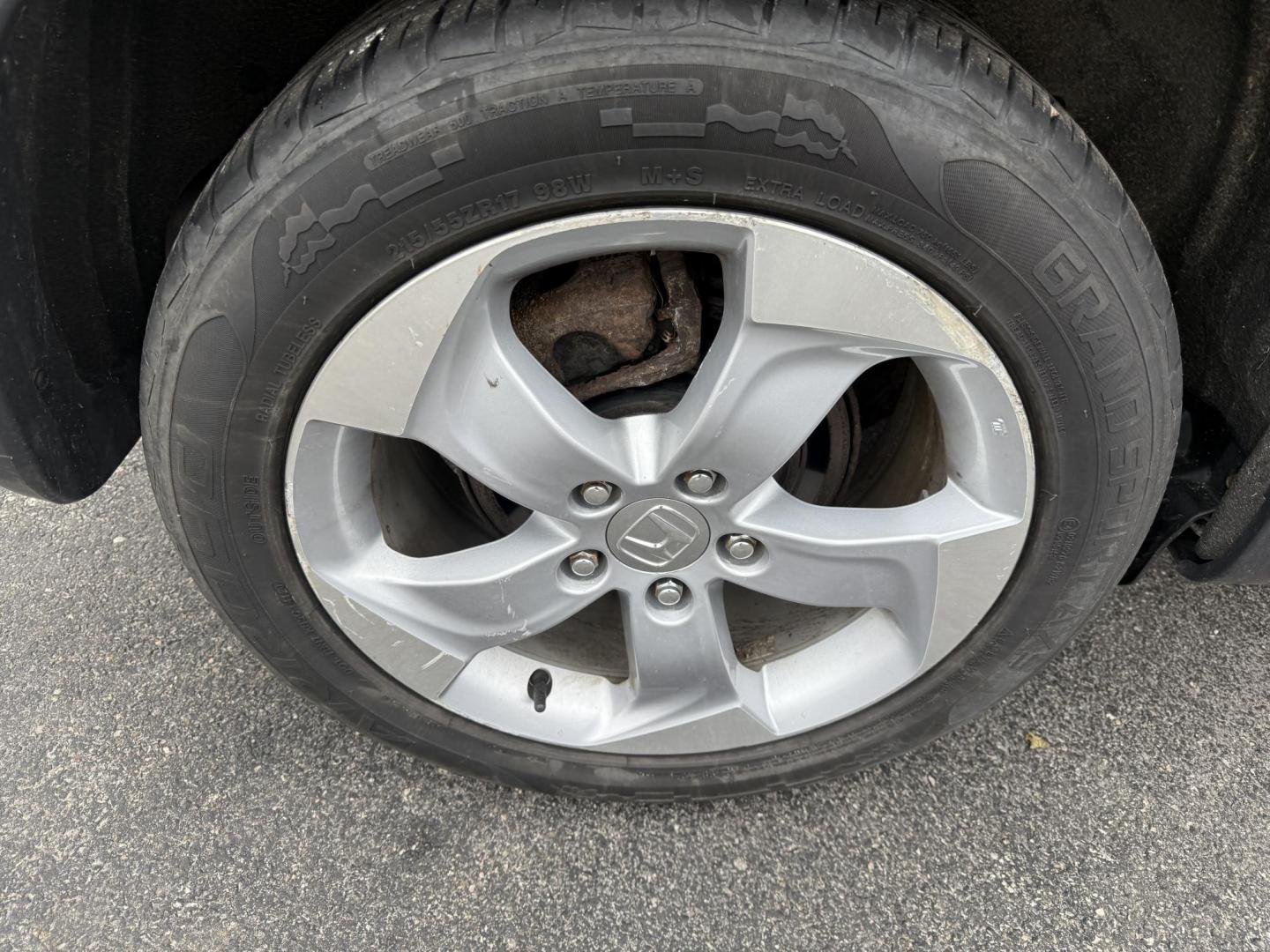 2016 Gray /Black Honda HR-V EX 4WD CVT (3CZRU6H50GM) with an 1.8L I4 DOHC 16V engine, Automatic transmission, located at 11115 Chardon Rd. , Chardon, OH, 44024, (440) 214-9705, 41.580246, -81.241943 - 2016 Honda HR-V EX AWD – Efficient, Versatile, and Loaded with Modern Comforts Experience practical versatility with this 2016 Honda HR-V EX AWD. Powered by a reliable 1.8L I4 engine and equipped with Eco Mode and Sport Mode, this SUV delivers an impressive 32 MPG highway, making it perfect for - Photo#7