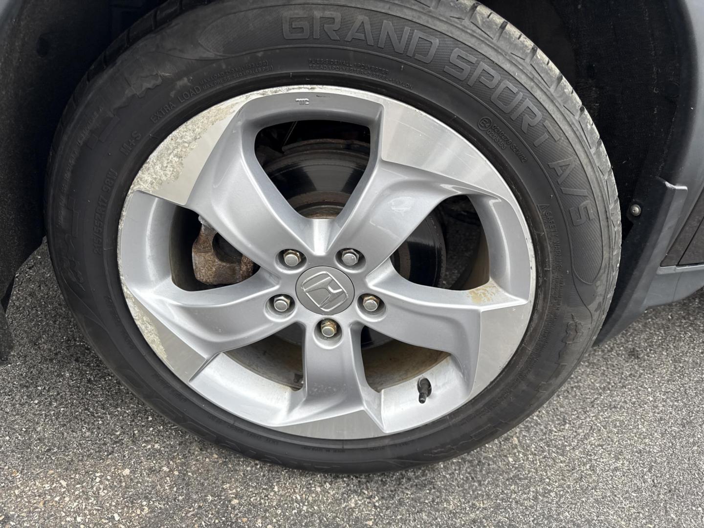 2016 Gray /Black Honda HR-V EX 4WD CVT (3CZRU6H50GM) with an 1.8L I4 DOHC 16V engine, Automatic transmission, located at 11115 Chardon Rd. , Chardon, OH, 44024, (440) 214-9705, 41.580246, -81.241943 - 2016 Honda HR-V EX AWD – Efficient, Versatile, and Loaded with Modern Comforts Experience practical versatility with this 2016 Honda HR-V EX AWD. Powered by a reliable 1.8L I4 engine and equipped with Eco Mode and Sport Mode, this SUV delivers an impressive 32 MPG highway, making it perfect for - Photo#15