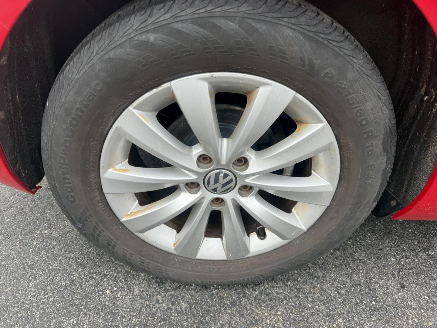 2016 Red /Black Volkswagen Beetle 1.8T S (3VWF17AT4GM) with an 1.8L I4 DOHC 16V Turbo engine, Automatic transmission, located at 11115 Chardon Rd. , Chardon, OH, 44024, (440) 214-9705, 41.580246, -81.241943 - 2016 Volkswagen Beetle 1.8T S – Turbocharged Fun, Modern Features, and Iconic Style Make every drive memorable in this 2016 Volkswagen Beetle 1.8T S! Under the hood, a lively 1.8L turbocharged engine pairs with a smooth 6-speed automatic transmission to deliver peppy performance and outstanding - Photo#7