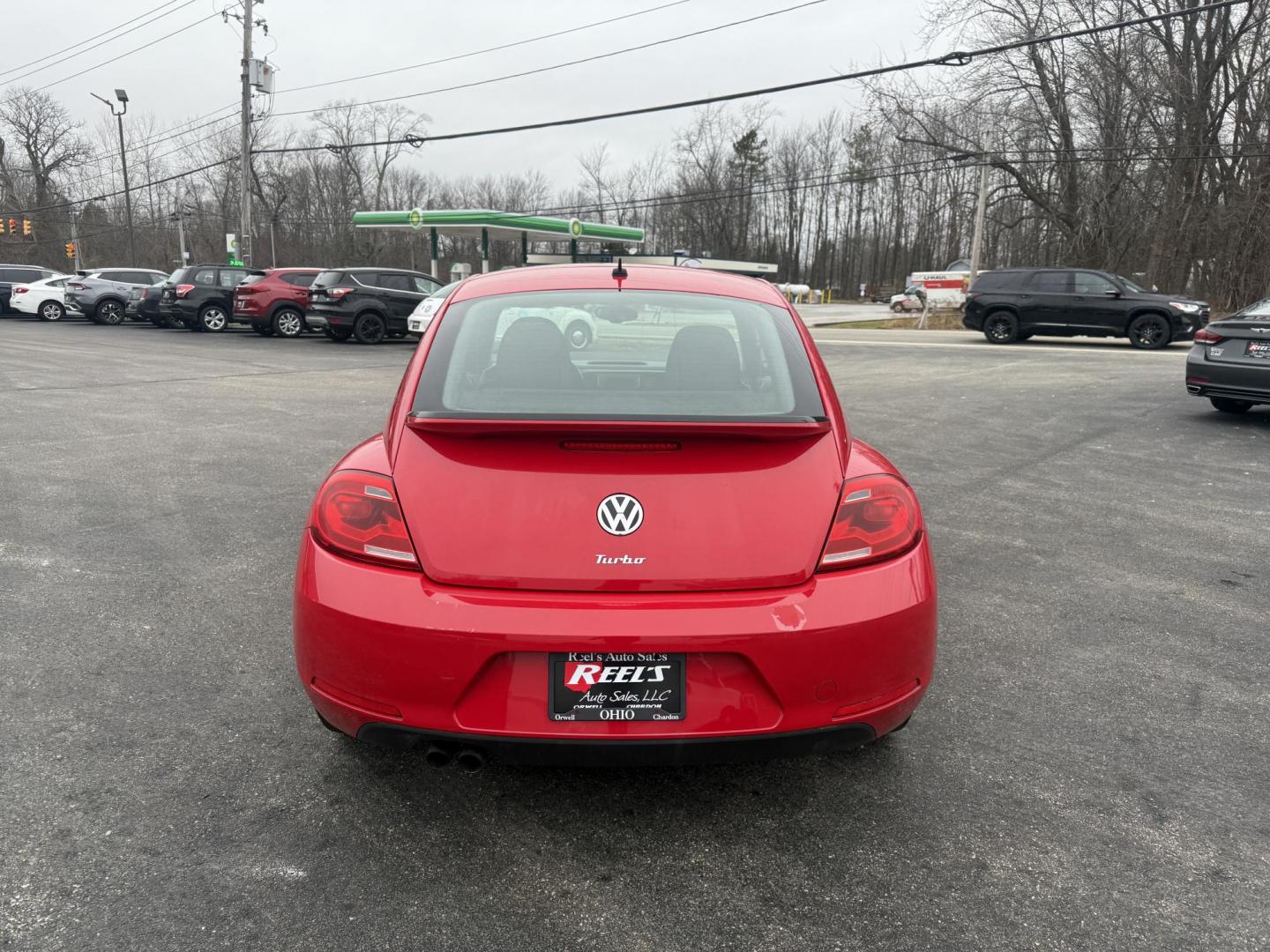 2016 Red /Black Volkswagen Beetle 1.8T S (3VWF17AT4GM) with an 1.8L I4 DOHC 16V Turbo engine, Automatic transmission, located at 11115 Chardon Rd. , Chardon, OH, 44024, (440) 214-9705, 41.580246, -81.241943 - 2016 Volkswagen Beetle 1.8T S – Turbocharged Fun, Modern Features, and Iconic Style Make every drive memorable in this 2016 Volkswagen Beetle 1.8T S! Under the hood, a lively 1.8L turbocharged engine pairs with a smooth 6-speed automatic transmission to deliver peppy performance and outstanding - Photo#9
