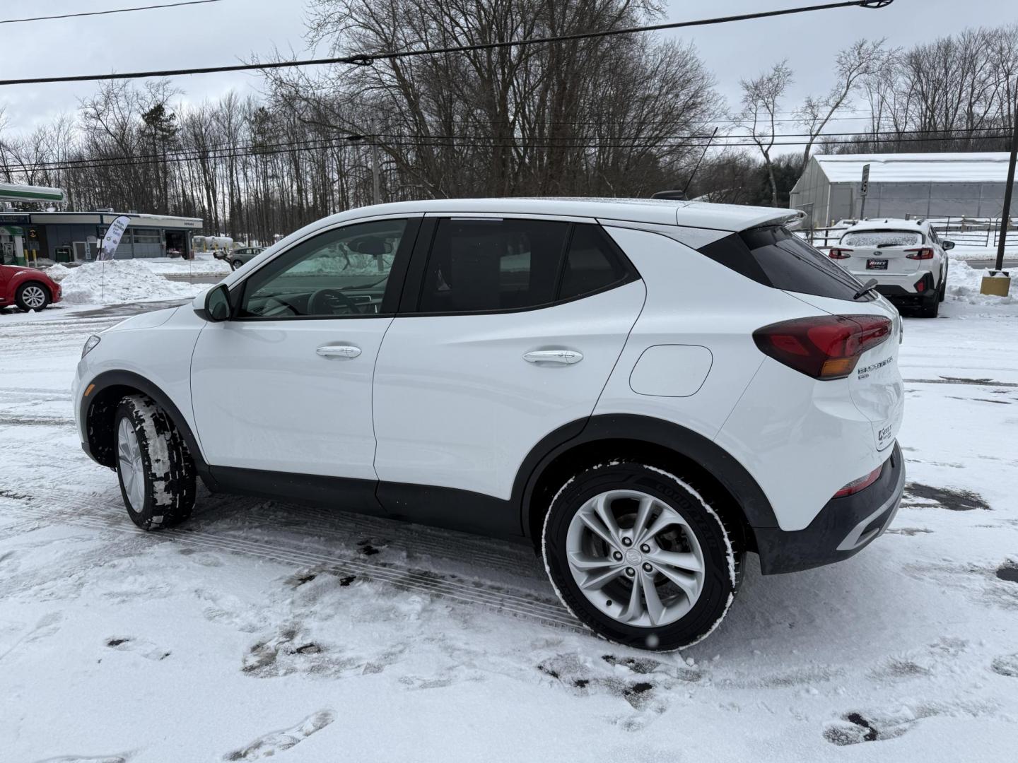 2023 White /Black Buick Encore GX Preferred AWD (KL4MMCSL9PB) with an 1.3L I3 TURBO engine, Automatic transmission, located at 547 E. Main St., Orwell, OH, 44076, (440) 437-5893, 41.535435, -80.847855 - One Owner ---- 2022 Buick Encore GX Preferred AWD – Modern Comfort, Advanced Safety, and All-Weather Confidence Upgrade your daily drive with this 2022 Buick Encore GX Preferred AWD. Powered by a fuel-efficient 1.3L turbocharged EcoTec engine and a responsive 9-speed automatic transmission, thi - Photo#26