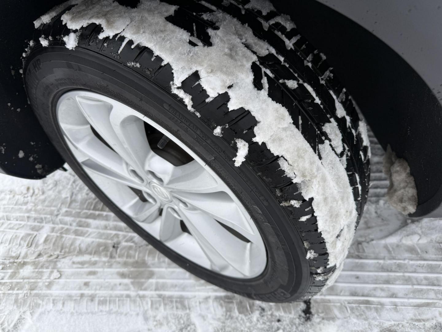 2023 White /Black Buick Encore GX Preferred AWD (KL4MMCSL9PB) with an 1.3L I3 TURBO engine, Automatic transmission, located at 547 E. Main St., Orwell, OH, 44076, (440) 437-5893, 41.535435, -80.847855 - One Owner ---- 2022 Buick Encore GX Preferred AWD – Modern Comfort, Advanced Safety, and All-Weather Confidence Upgrade your daily drive with this 2022 Buick Encore GX Preferred AWD. Powered by a fuel-efficient 1.3L turbocharged EcoTec engine and a responsive 9-speed automatic transmission, thi - Photo#29