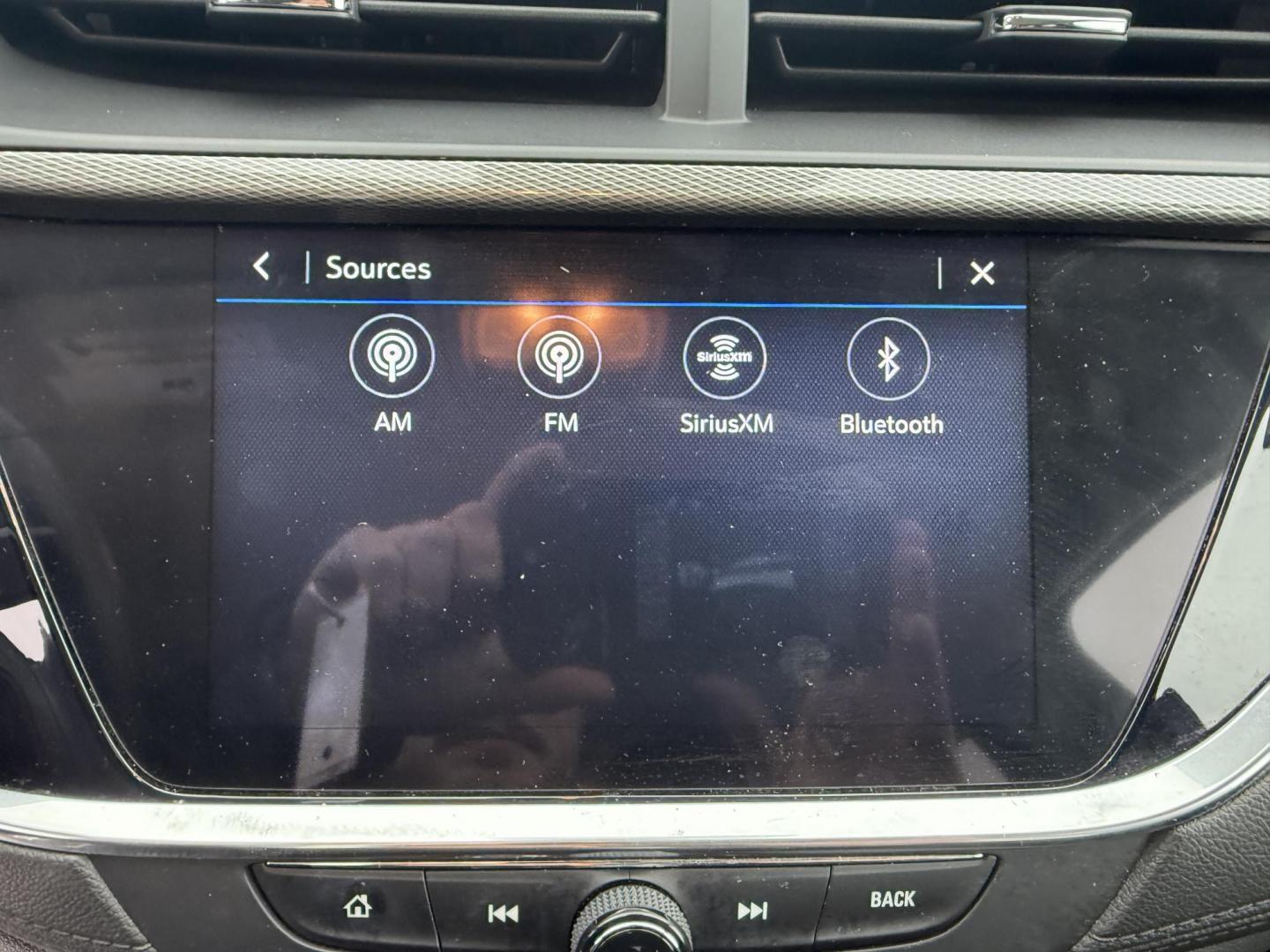 2023 White /Black Buick Encore GX Preferred AWD (KL4MMCSL9PB) with an 1.3L I3 TURBO engine, Automatic transmission, located at 547 E. Main St., Orwell, OH, 44076, (440) 437-5893, 41.535435, -80.847855 - One Owner ---- 2022 Buick Encore GX Preferred AWD – Modern Comfort, Advanced Safety, and All-Weather Confidence Upgrade your daily drive with this 2022 Buick Encore GX Preferred AWD. Powered by a fuel-efficient 1.3L turbocharged EcoTec engine and a responsive 9-speed automatic transmission, thi - Photo#14