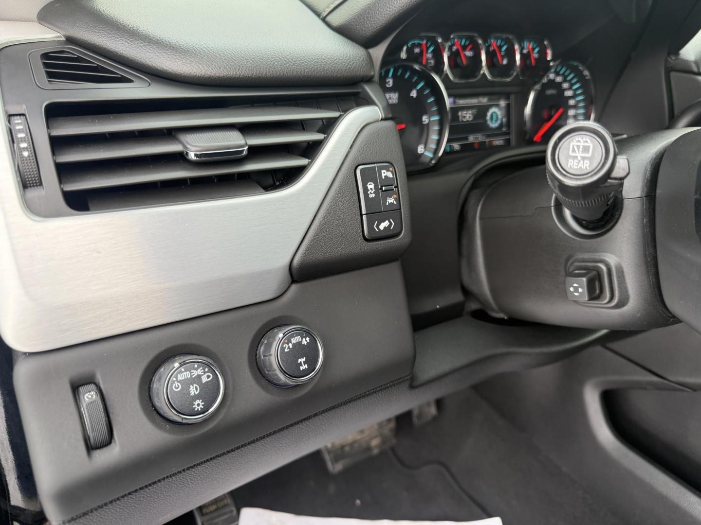 2020 Black /Black GMC Yukon SLT 4WD (1GKS2BKC8LR) with an 5.3L V8 OHV 16V FFV engine, Automatic transmission, located at 547 E. Main St., Orwell, OH, 44076, (440) 437-5893, 41.535435, -80.847855 - Photo#10