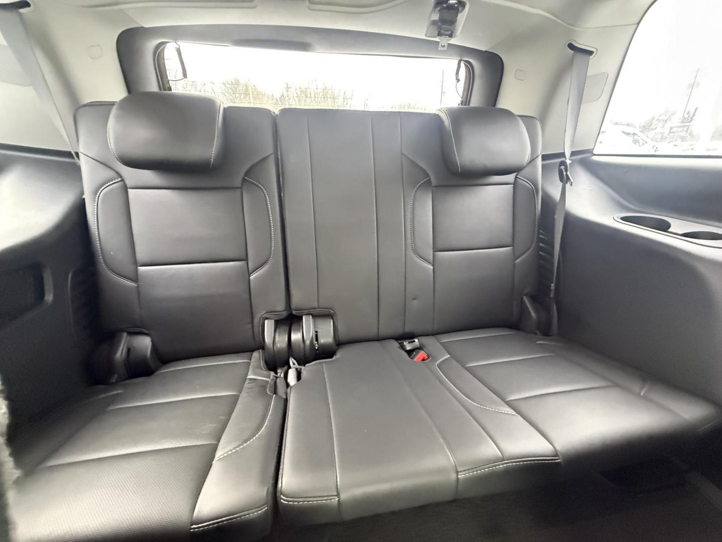 2020 Black /Black GMC Yukon SLT 4WD (1GKS2BKC8LR) with an 5.3L V8 OHV 16V FFV engine, Automatic transmission, located at 547 E. Main St., Orwell, OH, 44076, (440) 437-5893, 41.535435, -80.847855 - Photo#20