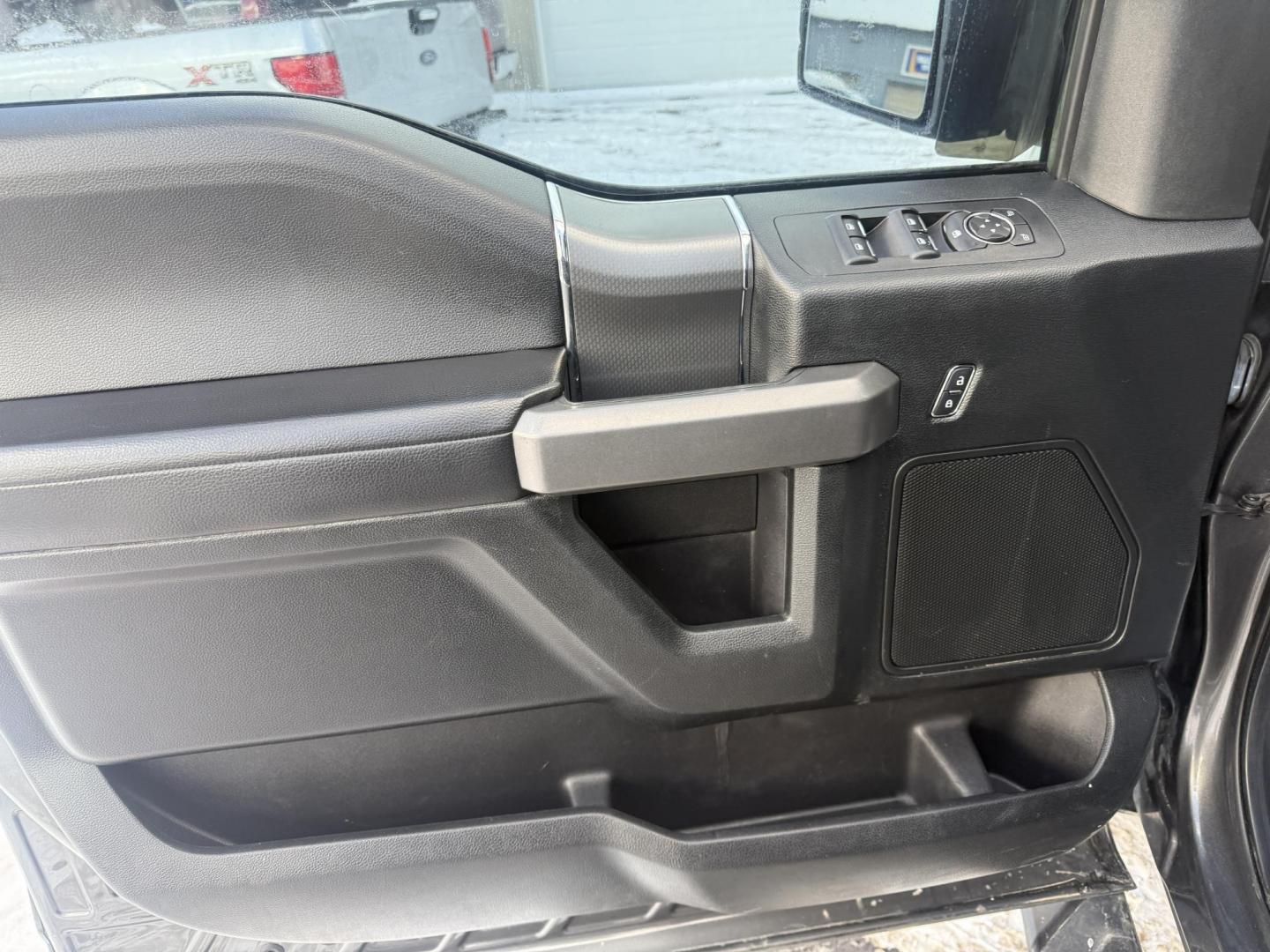 2017 Gray /Black Ford F-150 XLT SuperCrew 5.5-ft. Bed 4WD (1FTEW1EG1HF) with an 3.5L V6 Twin TURBO engine, Automatic transmission, located at 547 E. Main St., Orwell, OH, 44076, (440) 437-5893, 41.535435, -80.847855 - 2017 Ford F-150 XLT Crew Cab 4WD – Power, Capability, and Advanced Technology for Work and Play Conquer any job or adventure with this rugged 2017 Ford F-150 XLT Crew Cab 4WD. Equipped with a powerful 3.5L Twin Turbo EcoBoost V6 engine and a 10-speed automatic transmission, this truck delivers - Photo#32