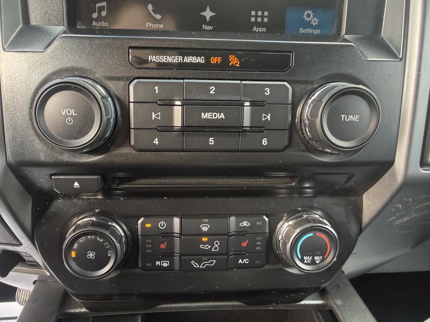 2017 Gray /Black Ford F-150 XLT SuperCrew 5.5-ft. Bed 4WD (1FTEW1EG1HF) with an 3.5L V6 Twin TURBO engine, Automatic transmission, located at 547 E. Main St., Orwell, OH, 44076, (440) 437-5893, 41.535435, -80.847855 - 2017 Ford F-150 XLT Crew Cab 4WD – Power, Capability, and Advanced Technology for Work and Play Conquer any job or adventure with this rugged 2017 Ford F-150 XLT Crew Cab 4WD. Equipped with a powerful 3.5L Twin Turbo EcoBoost V6 engine and a 10-speed automatic transmission, this truck delivers - Photo#16