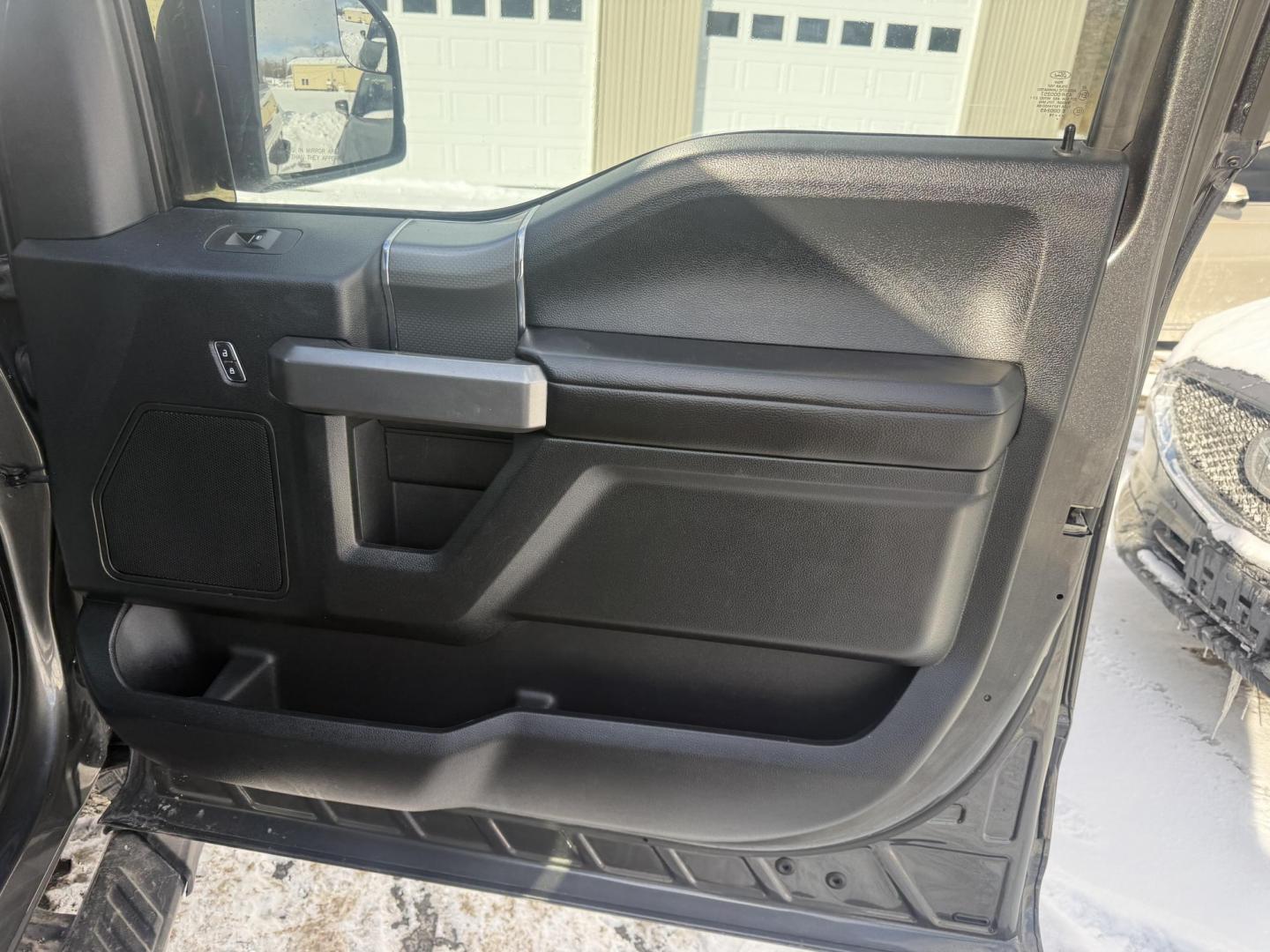 2017 Gray /Black Ford F-150 XLT SuperCrew 5.5-ft. Bed 4WD (1FTEW1EG1HF) with an 3.5L V6 Twin TURBO engine, Automatic transmission, located at 547 E. Main St., Orwell, OH, 44076, (440) 437-5893, 41.535435, -80.847855 - 2017 Ford F-150 XLT Crew Cab 4WD – Power, Capability, and Advanced Technology for Work and Play Conquer any job or adventure with this rugged 2017 Ford F-150 XLT Crew Cab 4WD. Equipped with a powerful 3.5L Twin Turbo EcoBoost V6 engine and a 10-speed automatic transmission, this truck delivers - Photo#47