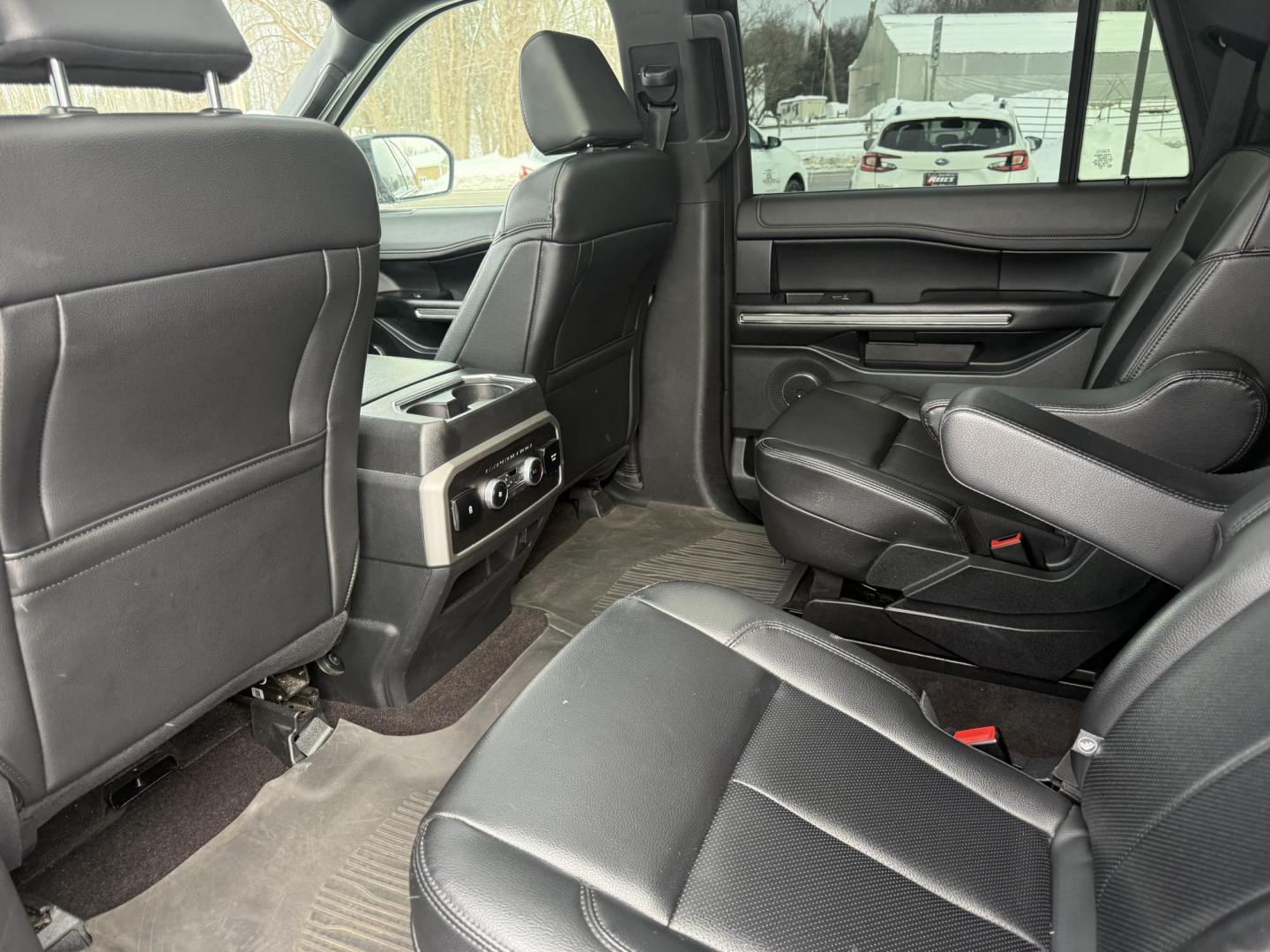 2021 Black /Black Ford Expedition MAX XLT 4WD (1FMJK1JT7ME) with an 3.5L V6 DOHC 24V TWIN TURBO engine, Automatic transmission, located at 547 E. Main St., Orwell, OH, 44076, (440) 437-5893, 41.535435, -80.847855 - 2021 Ford Expedition Max XLT 4WD – Spacious, Powerful, and Loaded with Advanced Technology Experience the ultimate in family comfort and capability with this 2021 Ford Expedition Max XLT 4WD. Powered by a robust 3.5L Twin Turbo EcoBoost V6 engine and a smooth 10-speed automatic transmission, th - Photo#14