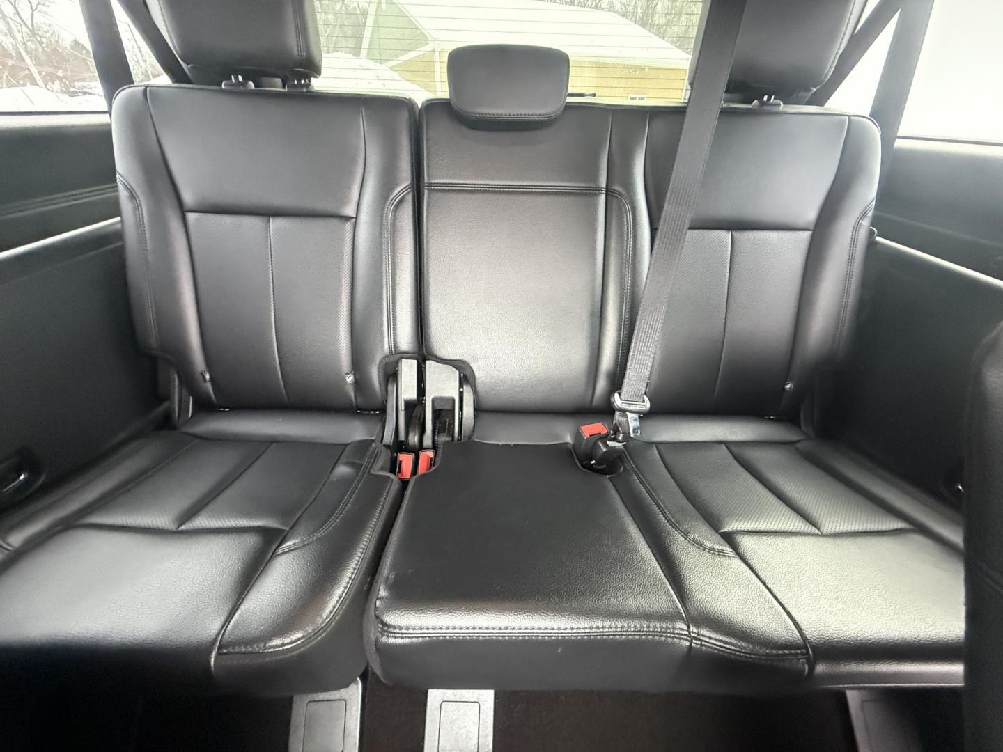 2021 Black /Black Ford Expedition MAX XLT 4WD (1FMJK1JT7ME) with an 3.5L V6 DOHC 24V TWIN TURBO engine, Automatic transmission, located at 547 E. Main St., Orwell, OH, 44076, (440) 437-5893, 41.535435, -80.847855 - 2021 Ford Expedition Max XLT 4WD – Spacious, Powerful, and Loaded with Advanced Technology Experience the ultimate in family comfort and capability with this 2021 Ford Expedition Max XLT 4WD. Powered by a robust 3.5L Twin Turbo EcoBoost V6 engine and a smooth 10-speed automatic transmission, th - Photo#15