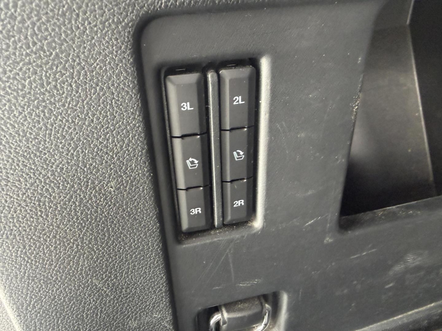 2021 Black /Black Ford Expedition MAX XLT 4WD (1FMJK1JT7ME) with an 3.5L V6 DOHC 24V TWIN TURBO engine, Automatic transmission, located at 547 E. Main St., Orwell, OH, 44076, (440) 437-5893, 41.535435, -80.847855 - 2021 Ford Expedition Max XLT 4WD – Spacious, Powerful, and Loaded with Advanced Technology Experience the ultimate in family comfort and capability with this 2021 Ford Expedition Max XLT 4WD. Powered by a robust 3.5L Twin Turbo EcoBoost V6 engine and a smooth 10-speed automatic transmission, th - Photo#45