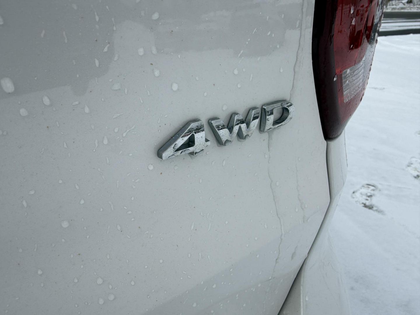 2017 White /Black Ford Explorer Limited 4WD (1FM5K8F8XHG) with an 3.5L V6 DOHC 24V engine, Automatic transmission, located at 11115 Chardon Rd. , Chardon, OH, 44024, (440) 214-9705, 41.580246, -81.241943 - 2017 Ford Explorer Limited 4WD – Luxurious Comfort, Advanced Safety, and Versatile Performance Experience the perfect combination of sophistication and capability with this 2017 Ford Explorer Limited 4WD. Powered by a responsive 3.5L V6 engine and a smooth 6-speed automatic transmission, it del - Photo#29