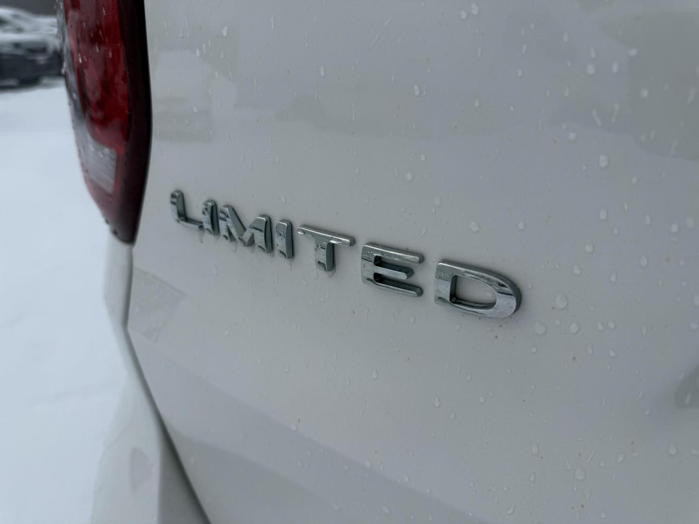 2017 White /Black Ford Explorer Limited 4WD (1FM5K8F8XHG) with an 3.5L V6 DOHC 24V engine, Automatic transmission, located at 11115 Chardon Rd. , Chardon, OH, 44024, (440) 214-9705, 41.580246, -81.241943 - 2017 Ford Explorer Limited 4WD – Luxurious Comfort, Advanced Safety, and Versatile Performance Experience the perfect combination of sophistication and capability with this 2017 Ford Explorer Limited 4WD. Powered by a responsive 3.5L V6 engine and a smooth 6-speed automatic transmission, it del - Photo#30