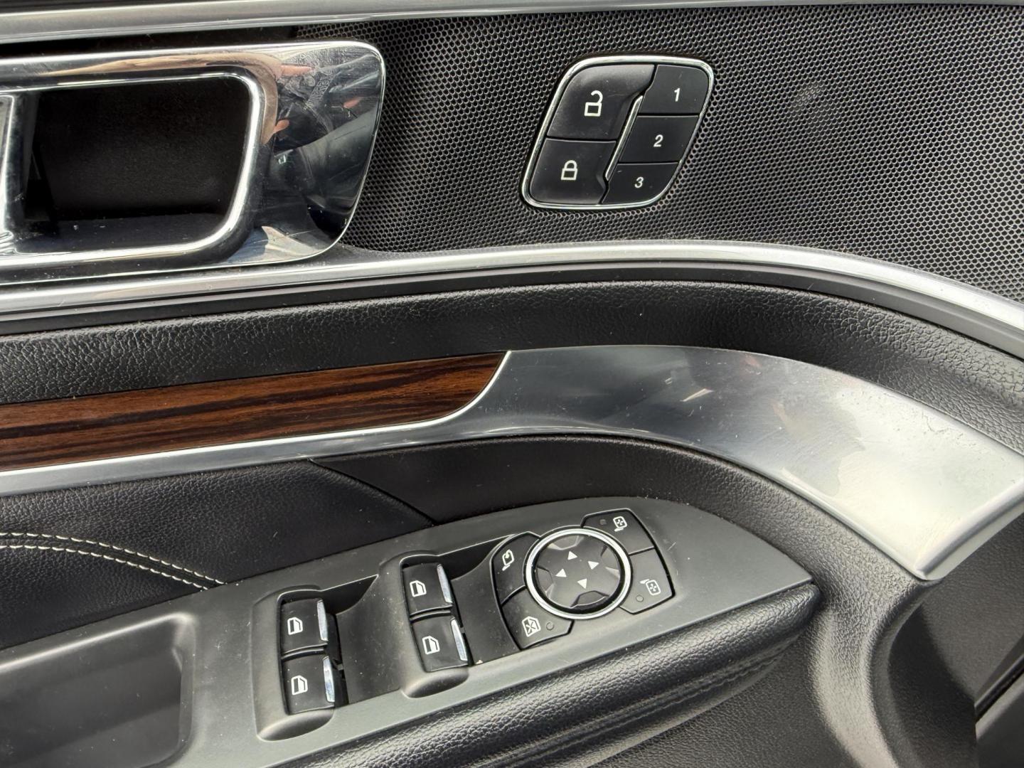 2017 White /Black Ford Explorer Limited 4WD (1FM5K8F8XHG) with an 3.5L V6 DOHC 24V engine, Automatic transmission, located at 11115 Chardon Rd. , Chardon, OH, 44024, (440) 214-9705, 41.580246, -81.241943 - 2017 Ford Explorer Limited 4WD – Luxurious Comfort, Advanced Safety, and Versatile Performance Experience the perfect combination of sophistication and capability with this 2017 Ford Explorer Limited 4WD. Powered by a responsive 3.5L V6 engine and a smooth 6-speed automatic transmission, it del - Photo#37